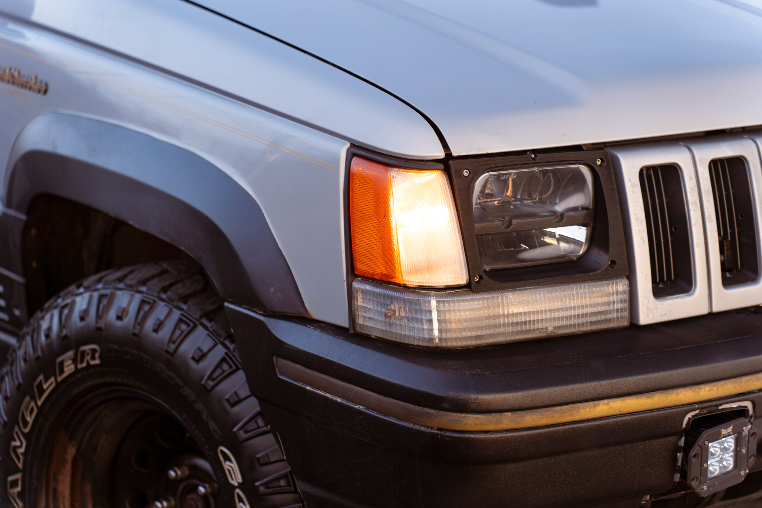 Jeep Grand Cherokee. Автомобильный фотограф в Санкт Петербурге. Евгений Коновалов