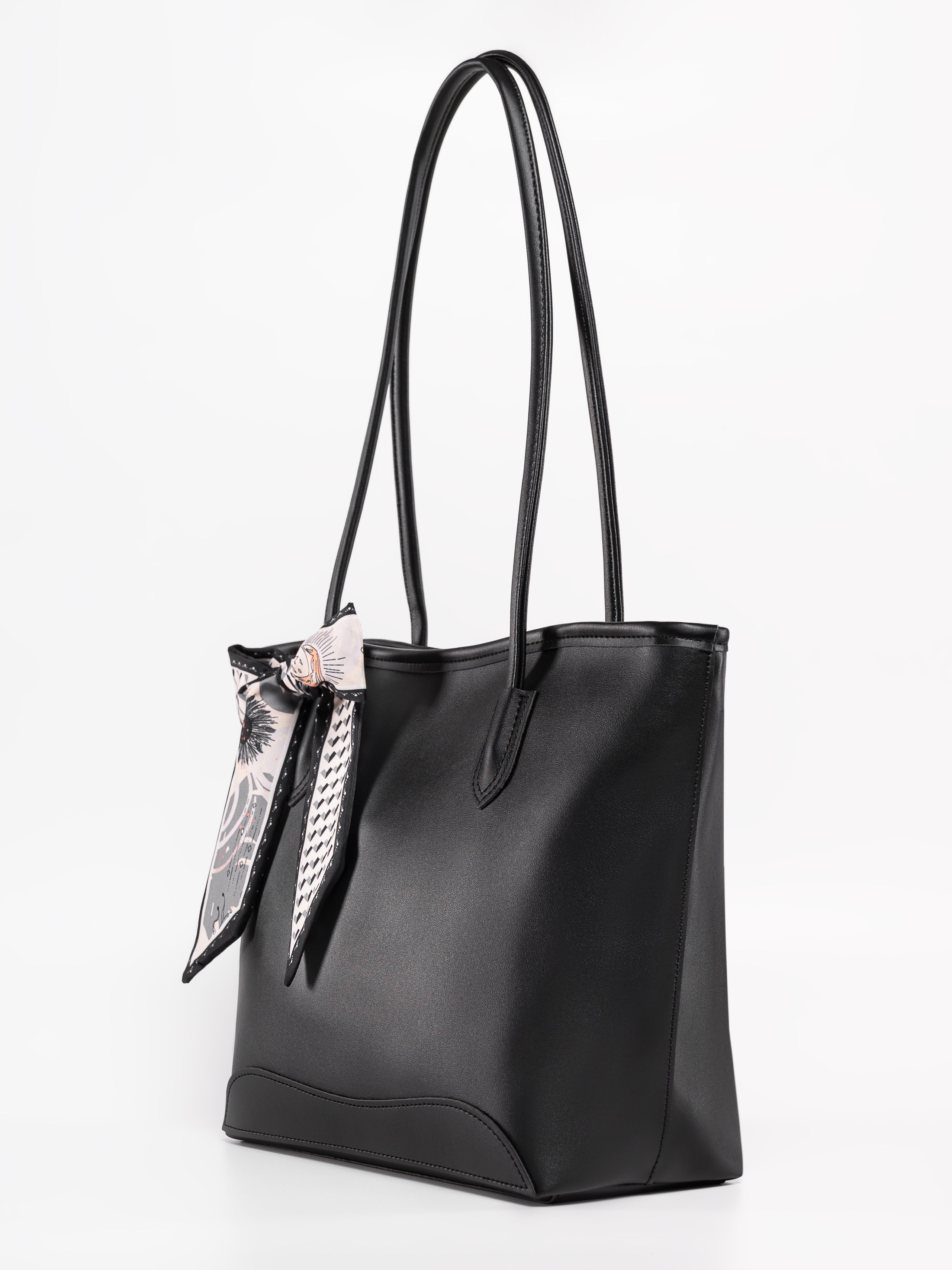 Q Сумки-тоут женские предметка серия 2. Предметный фотограф, фото для маркетплейсов Пятигорск, КМВ