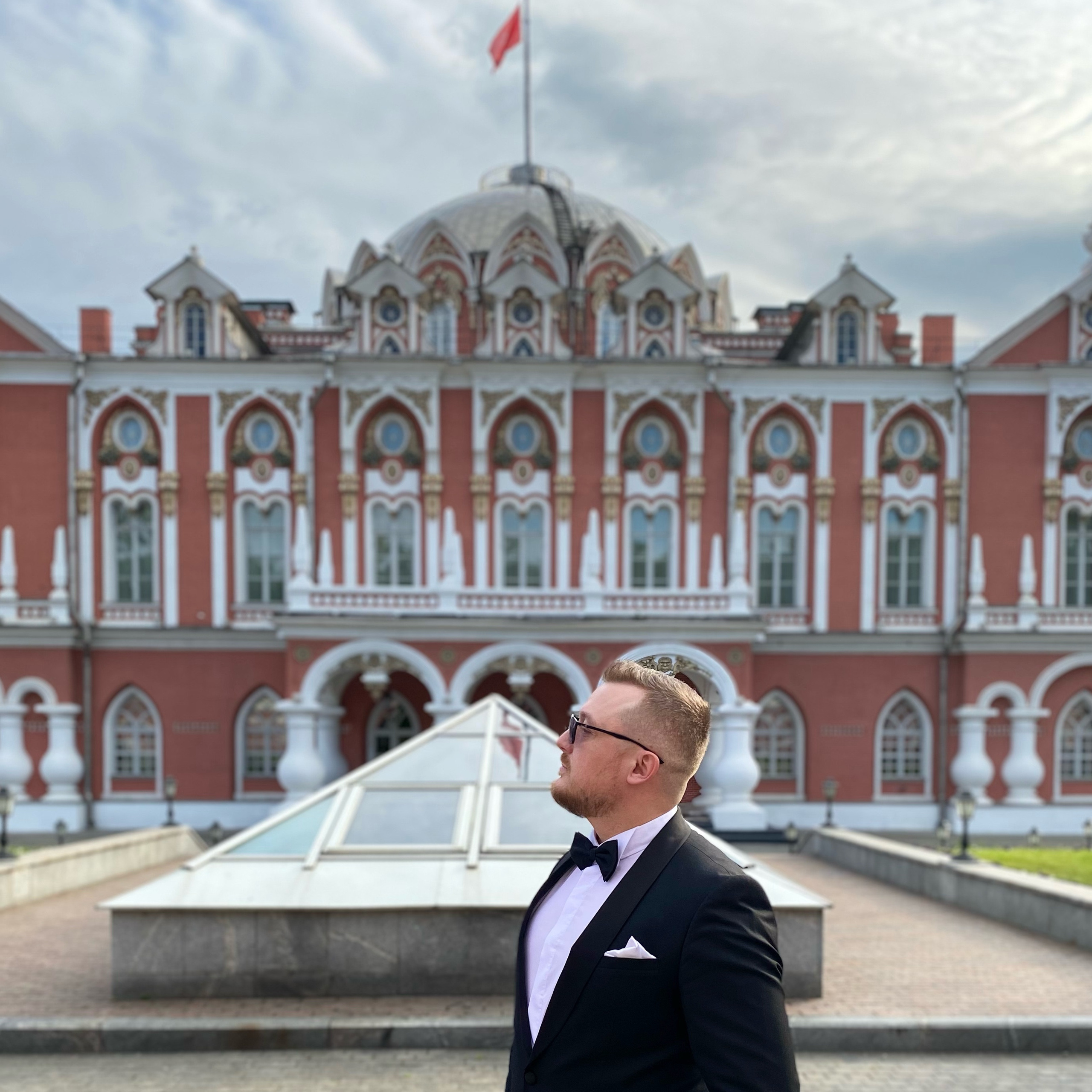 Фото ведущего Сергея Рябинина. Фотографии со свадеб, корпоративов, юби. Ведущий на свадьбу, корпоратив и юбилей в Москве Сергей Рябинин