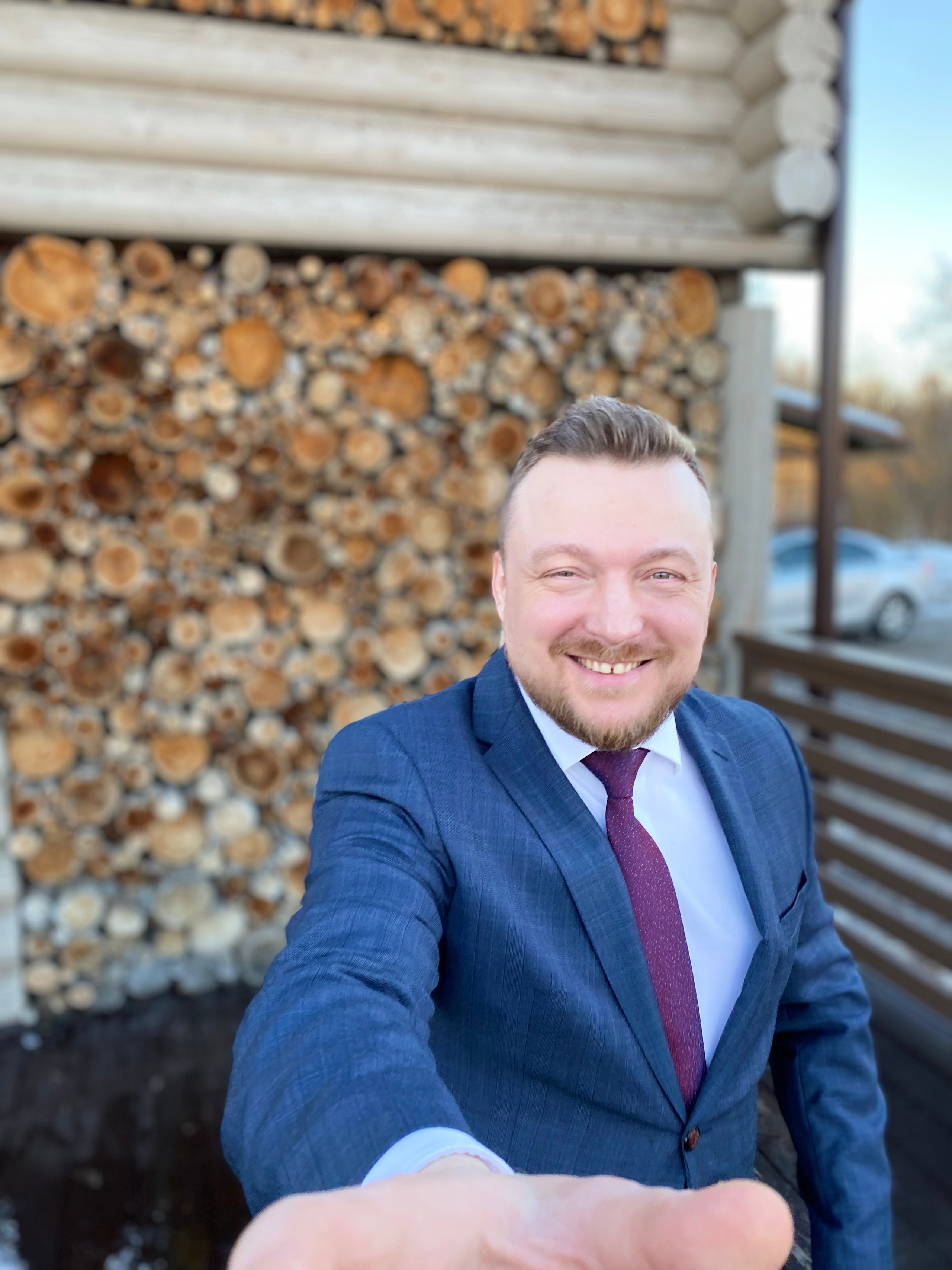 Фото ведущего Сергея Рябинина. Фотографии со свадеб, корпоративов, юби. Ведущий на свадьбу, корпоратив и юбилей в Москве Сергей Рябинин