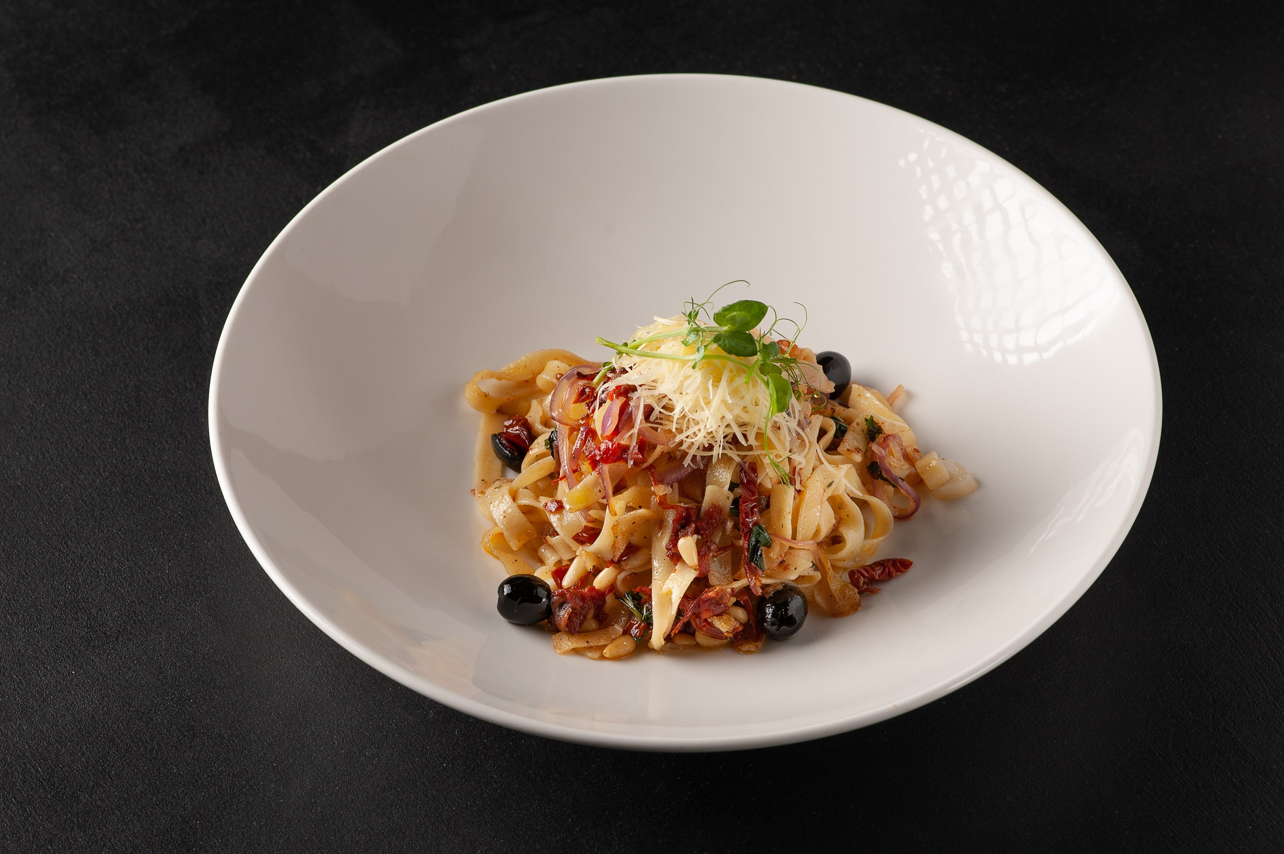 Фуд-фотограф в Самаре — съёмка блюд и напитков для меню ресторанов Профессиональная фуд-съёмка в Самаре — фотограф еды для кафе и гастробаров Съёмка еды для меню и соцсетей — food photographer Samara Фотограф еды в Самаре — предметная съёмка блюд для ресторанов и брендов Фуд-фотосессия в студии Самары — стильная съёмка блюд