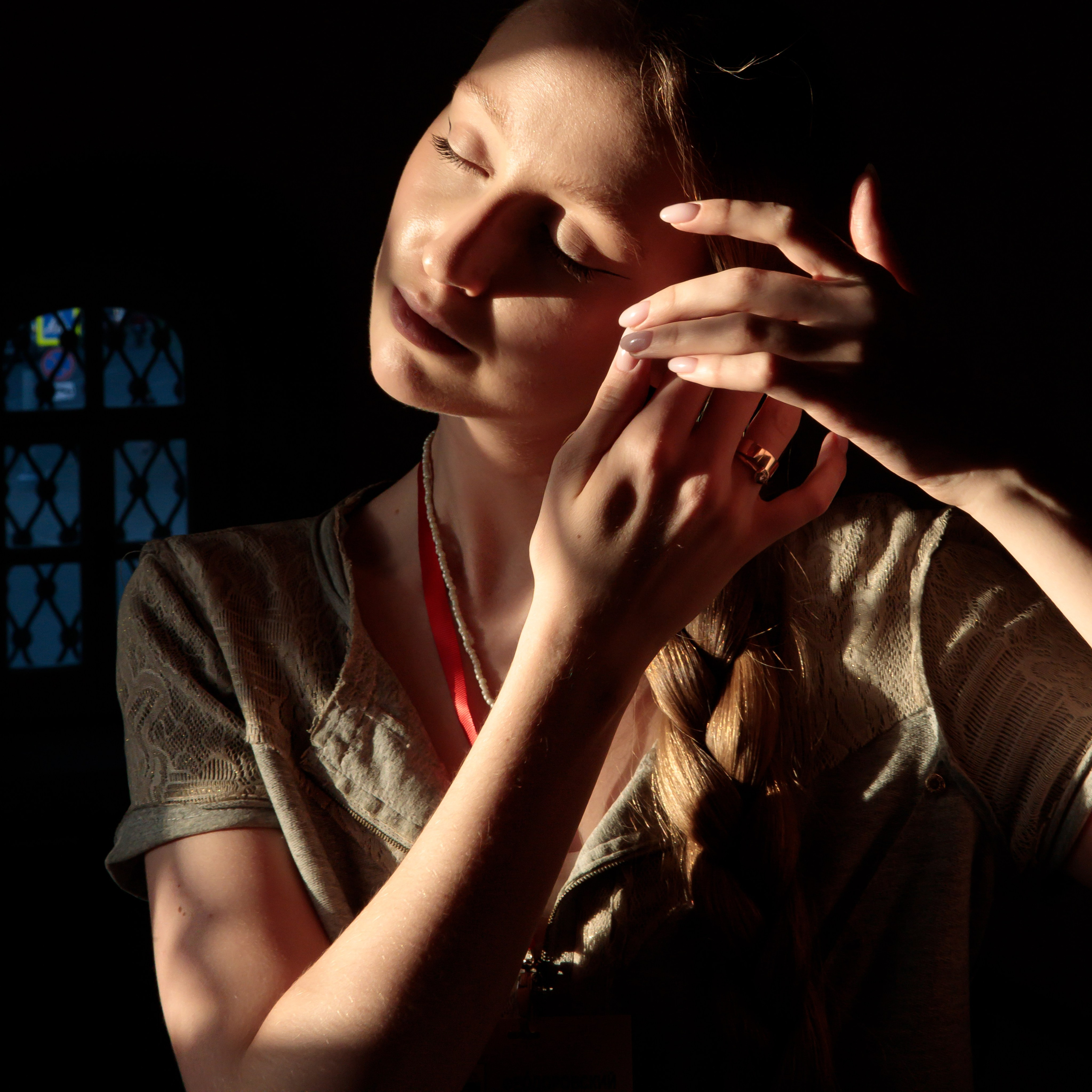 Дана. Фотосессии в студии СПб Портретный фотограф — Юрий Торлопов