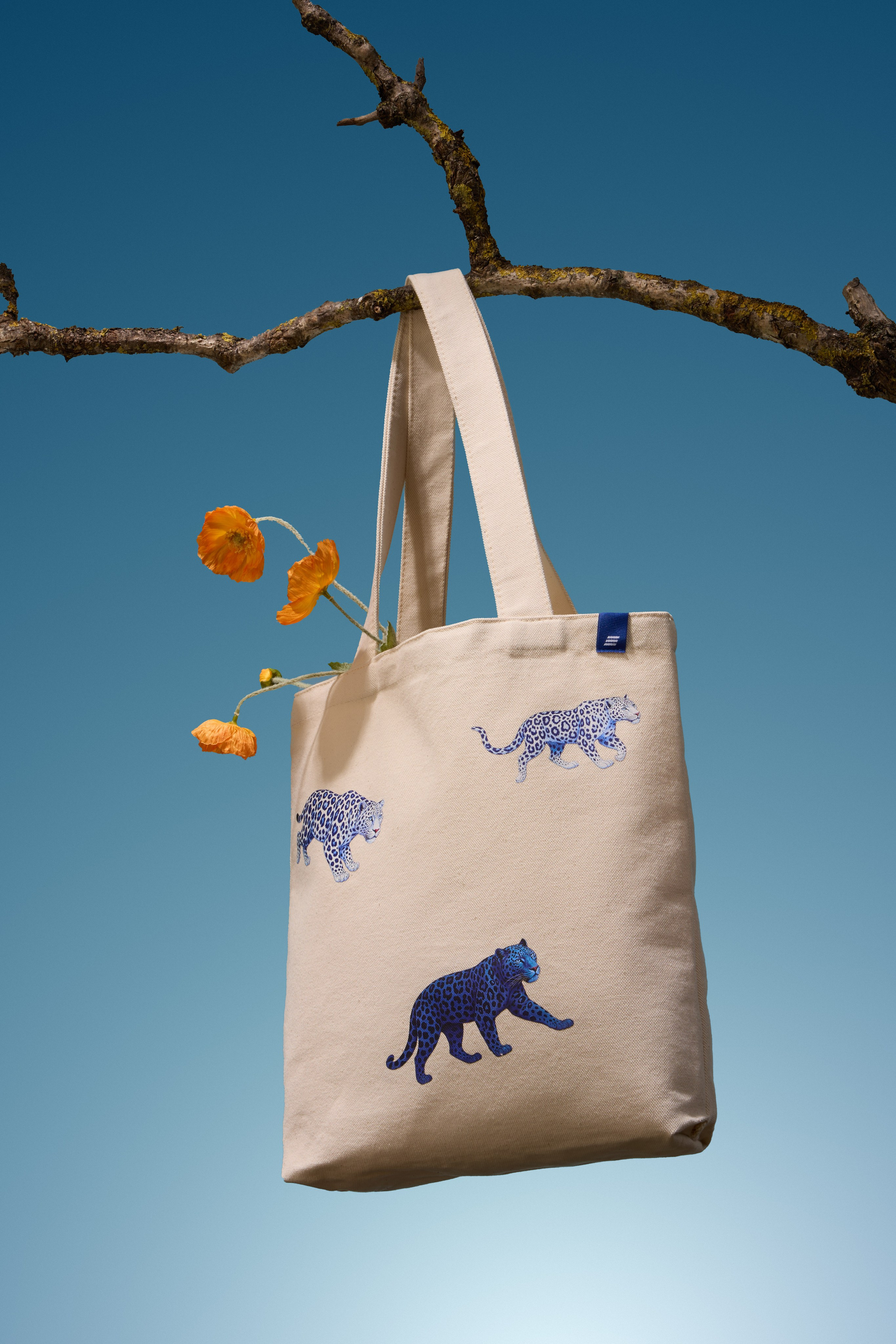 ВТБ мерч. Аксёнова Оля — сет-дизайнер, художник-постановщик, Москва