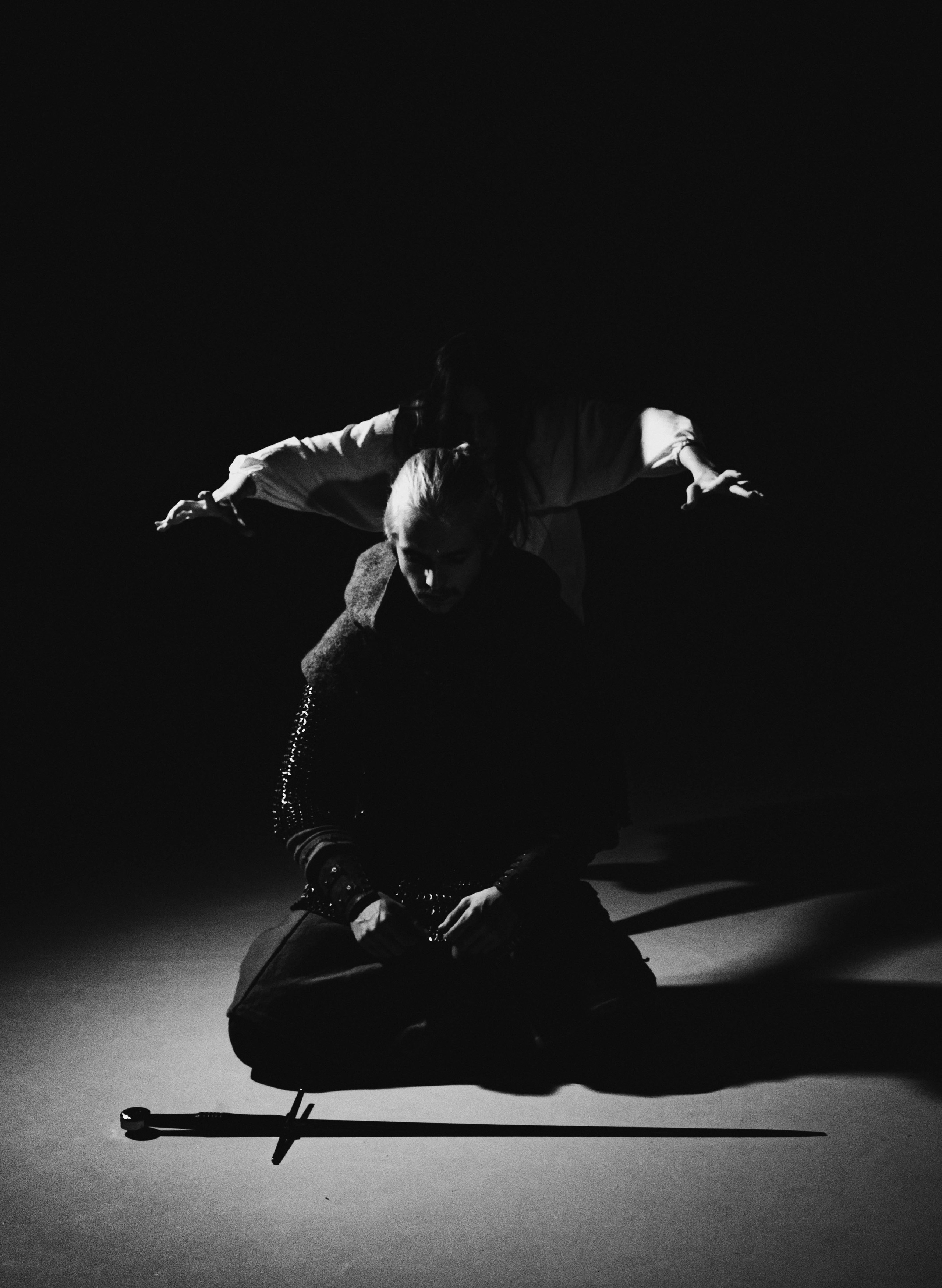 Ведьмак и брукса. Ab extra