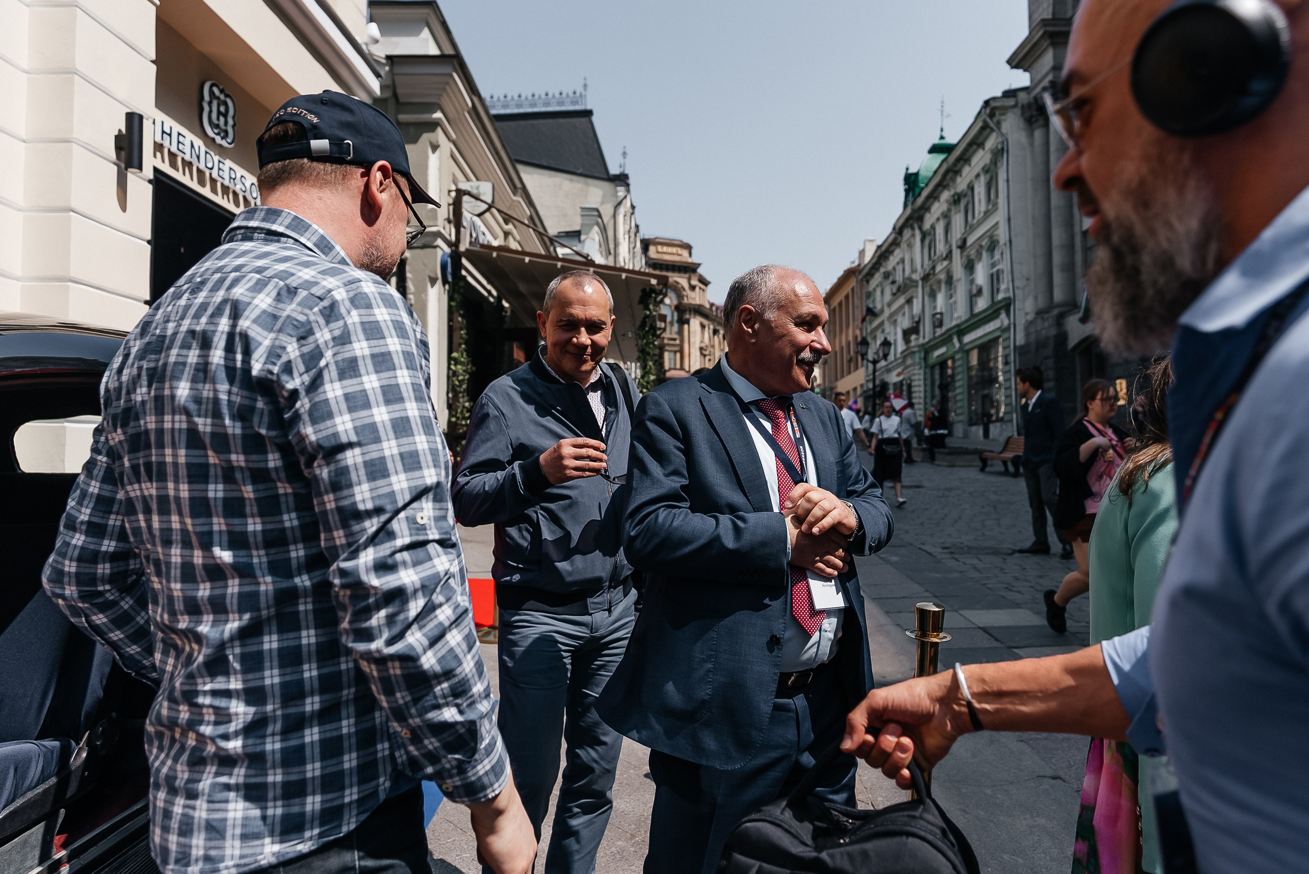 Henderson. Павел Краснов — Свадебный и репортажный фотограф в Москве