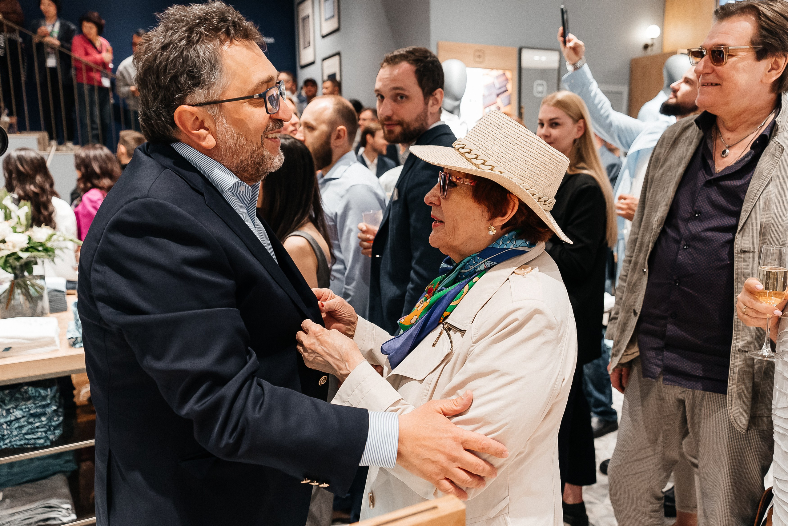 Henderson. Павел Краснов — Свадебный и репортажный фотограф в Москве