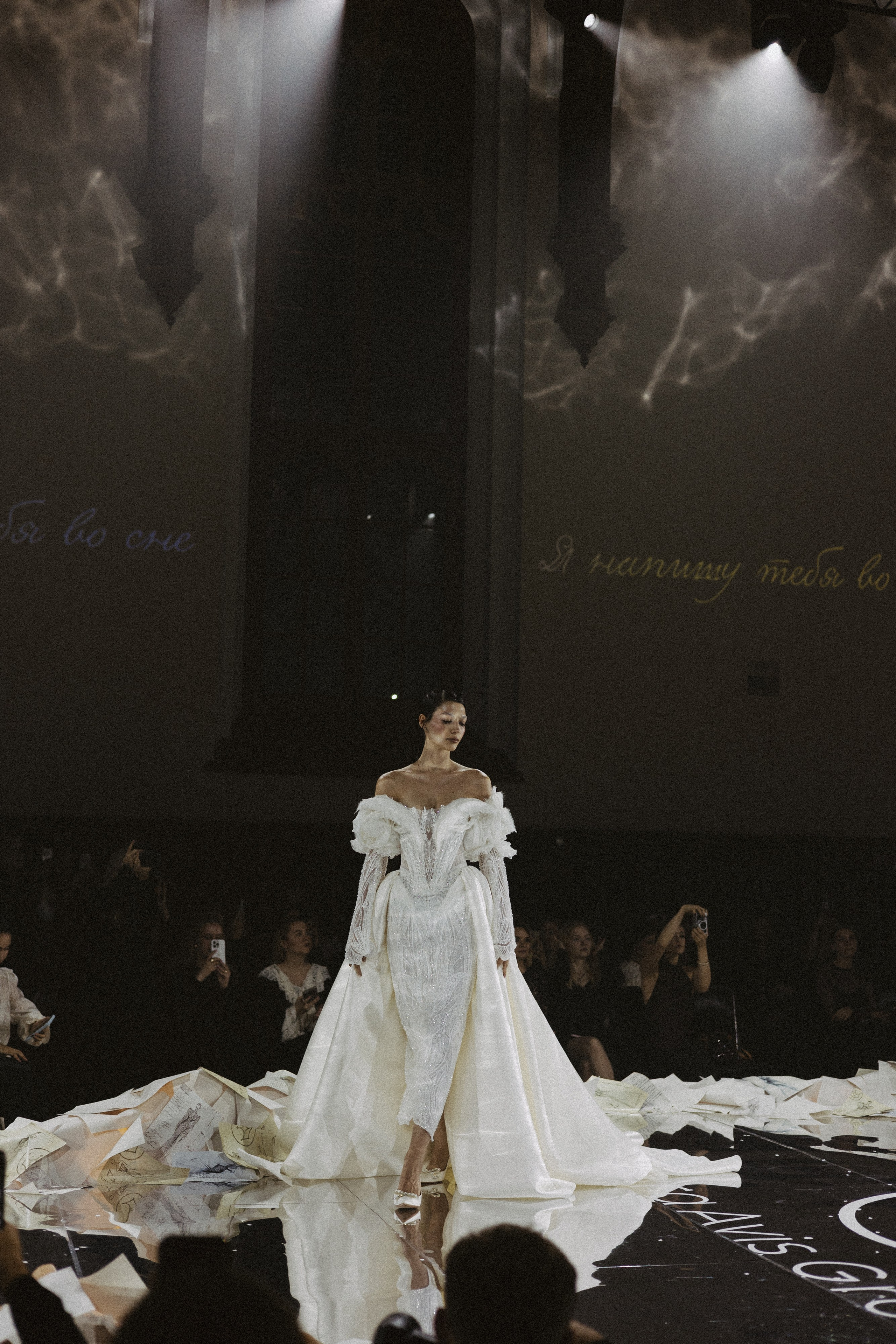 Rara Avis Fashion Show 2026. Fusion Wedding Photographer