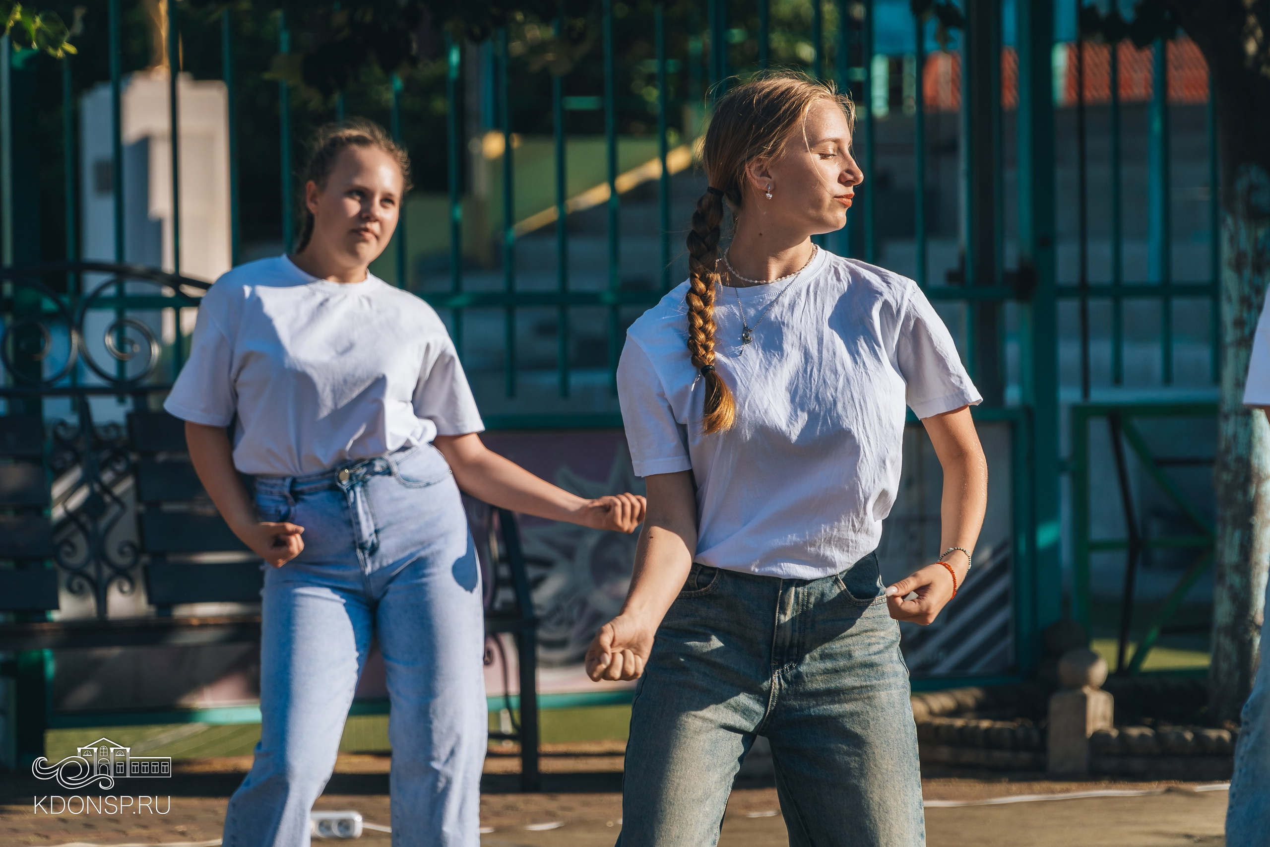 Концертная программа «Жить здорово». Новотитаровский Дом культуры