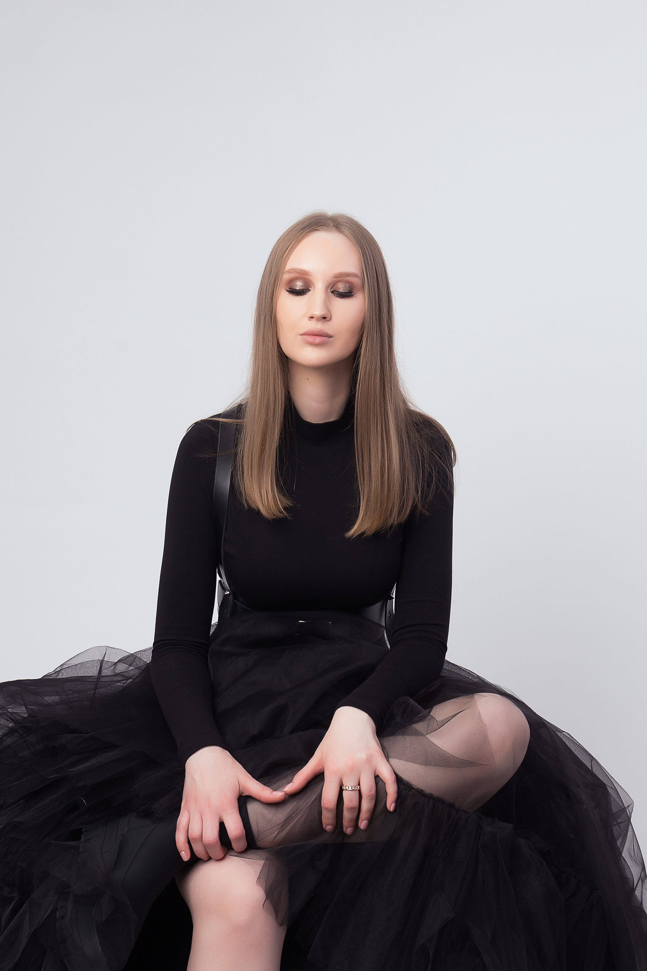 YANA. Фотограф женского портрета, беременности и семейных фотосессий