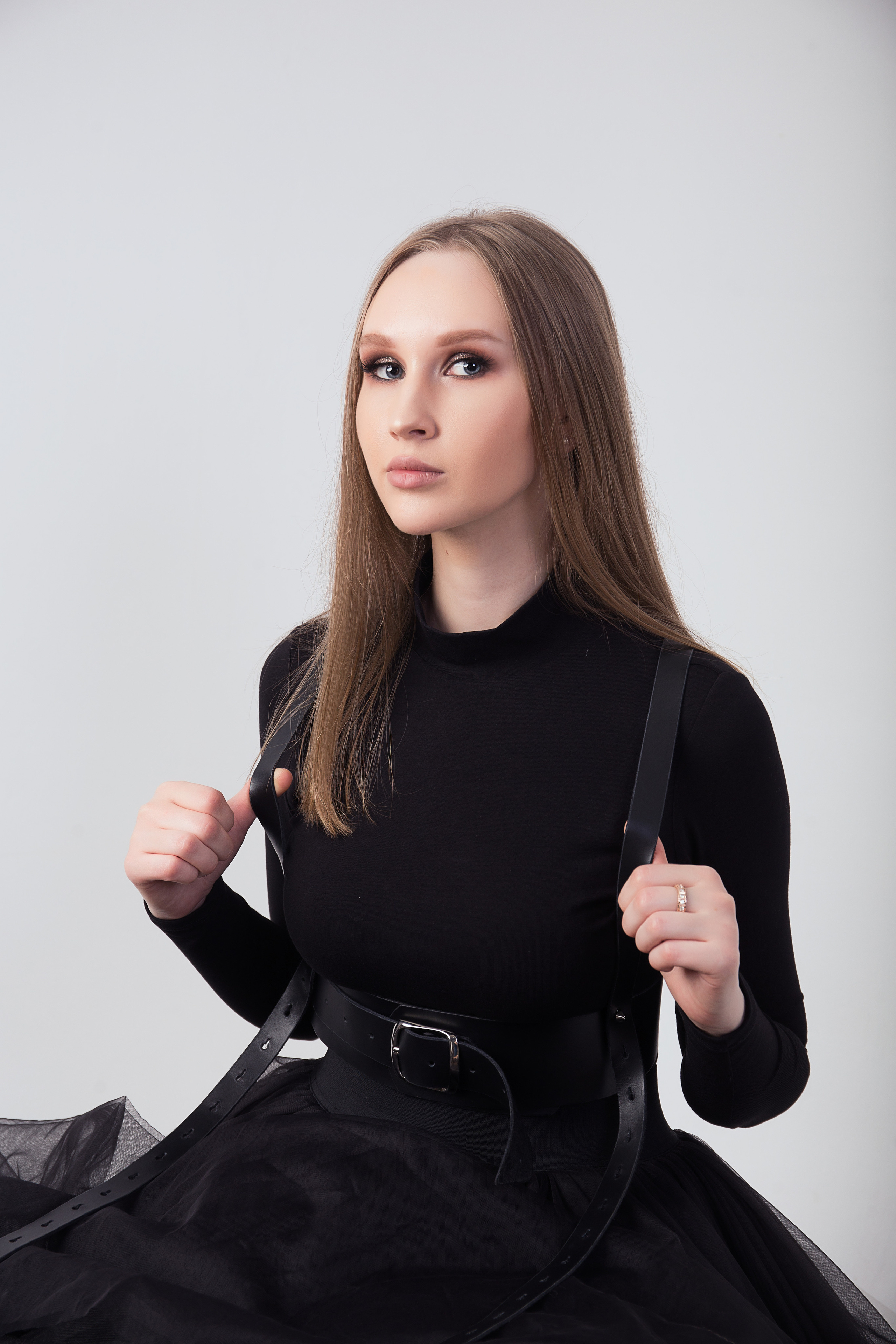 YANA. Фотограф женского портрета, беременности и семейных фотосессий