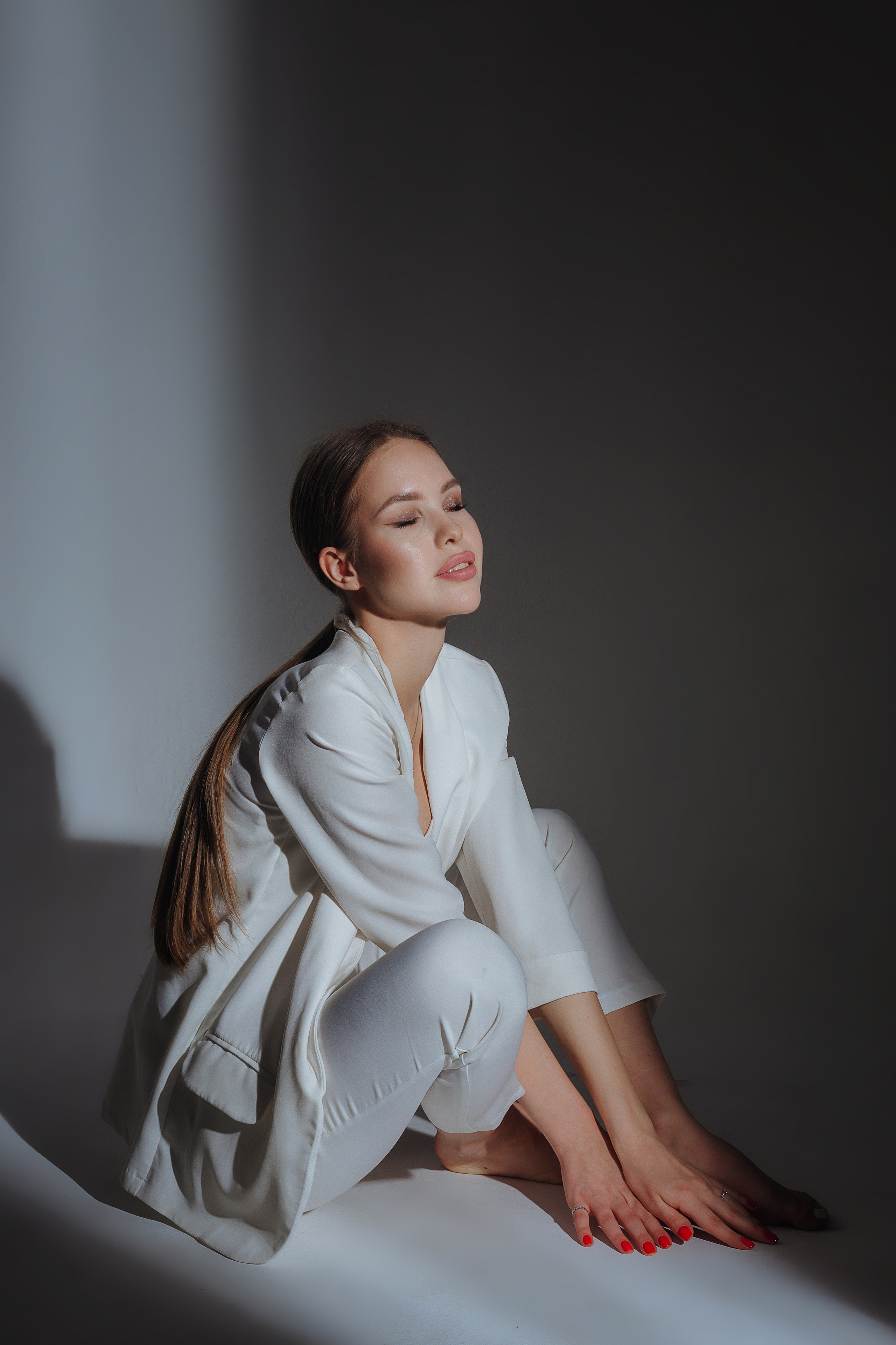 TANYA. Фотограф женского портрета, беременности и семейных фотосессий