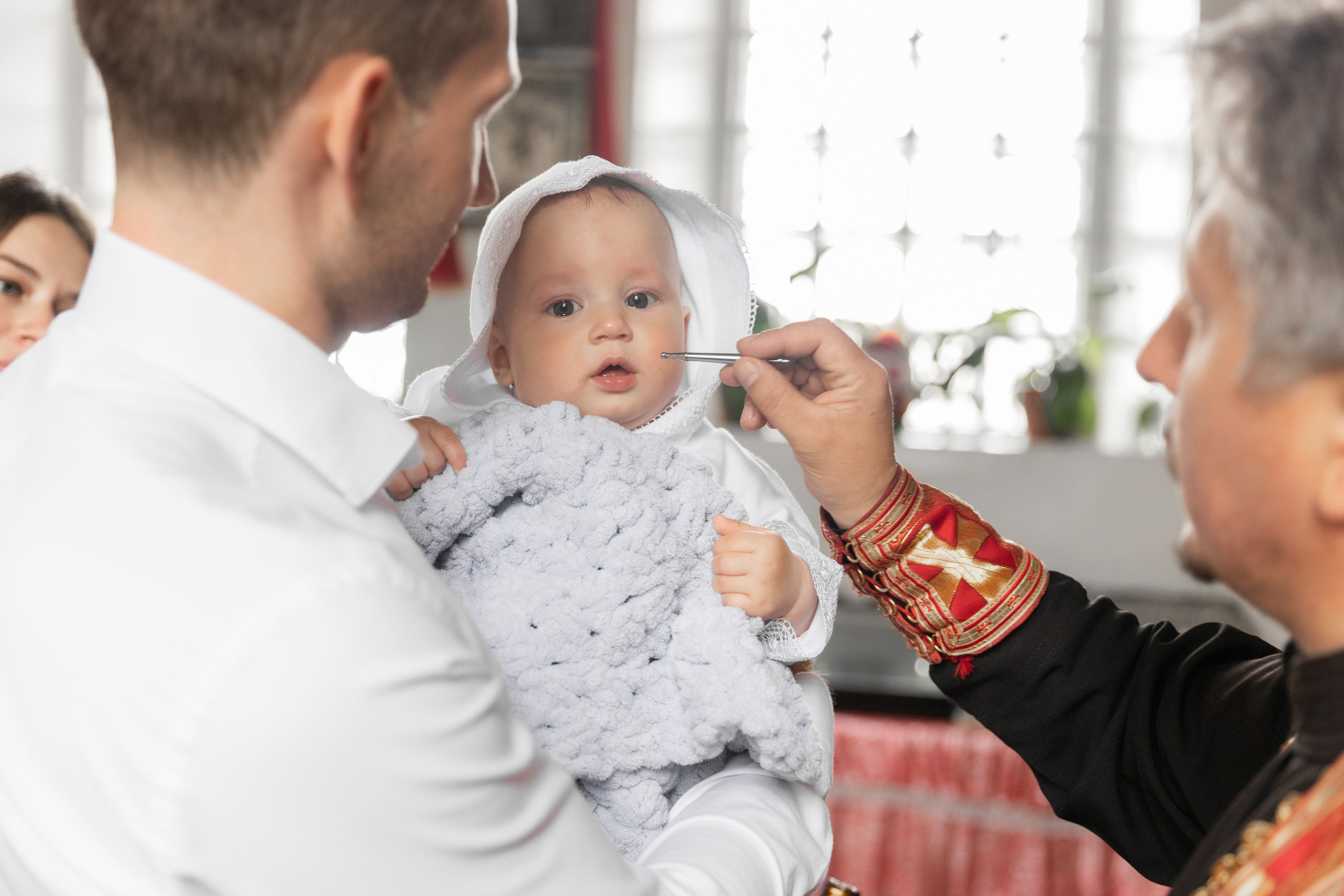 Таинство крещения в Чернянке с. Раевка. Фотограф Максим Никонов