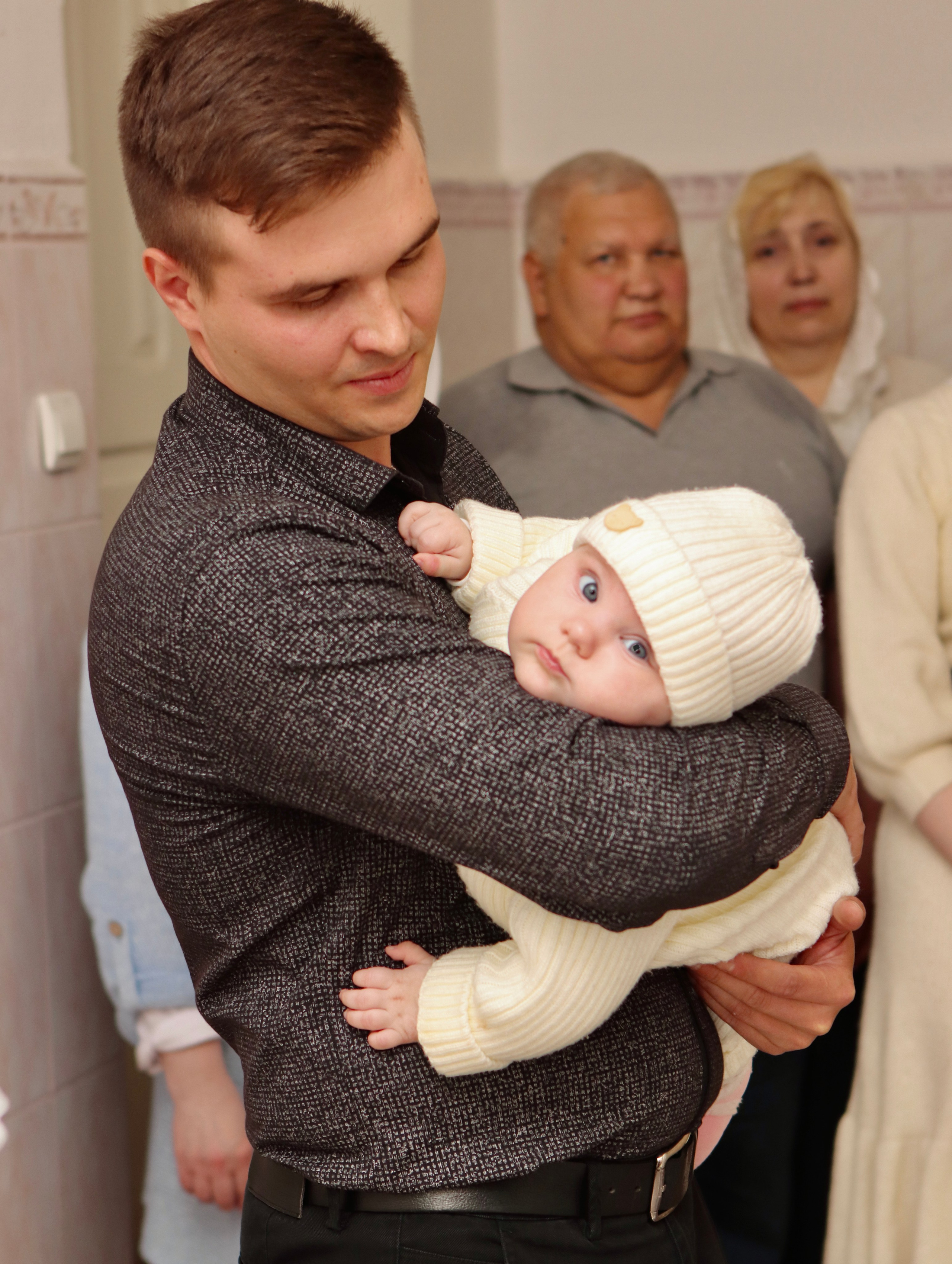 Анастасия и Вадим — крещение Виктории. Фотограф в Курске Смирнов Евгений