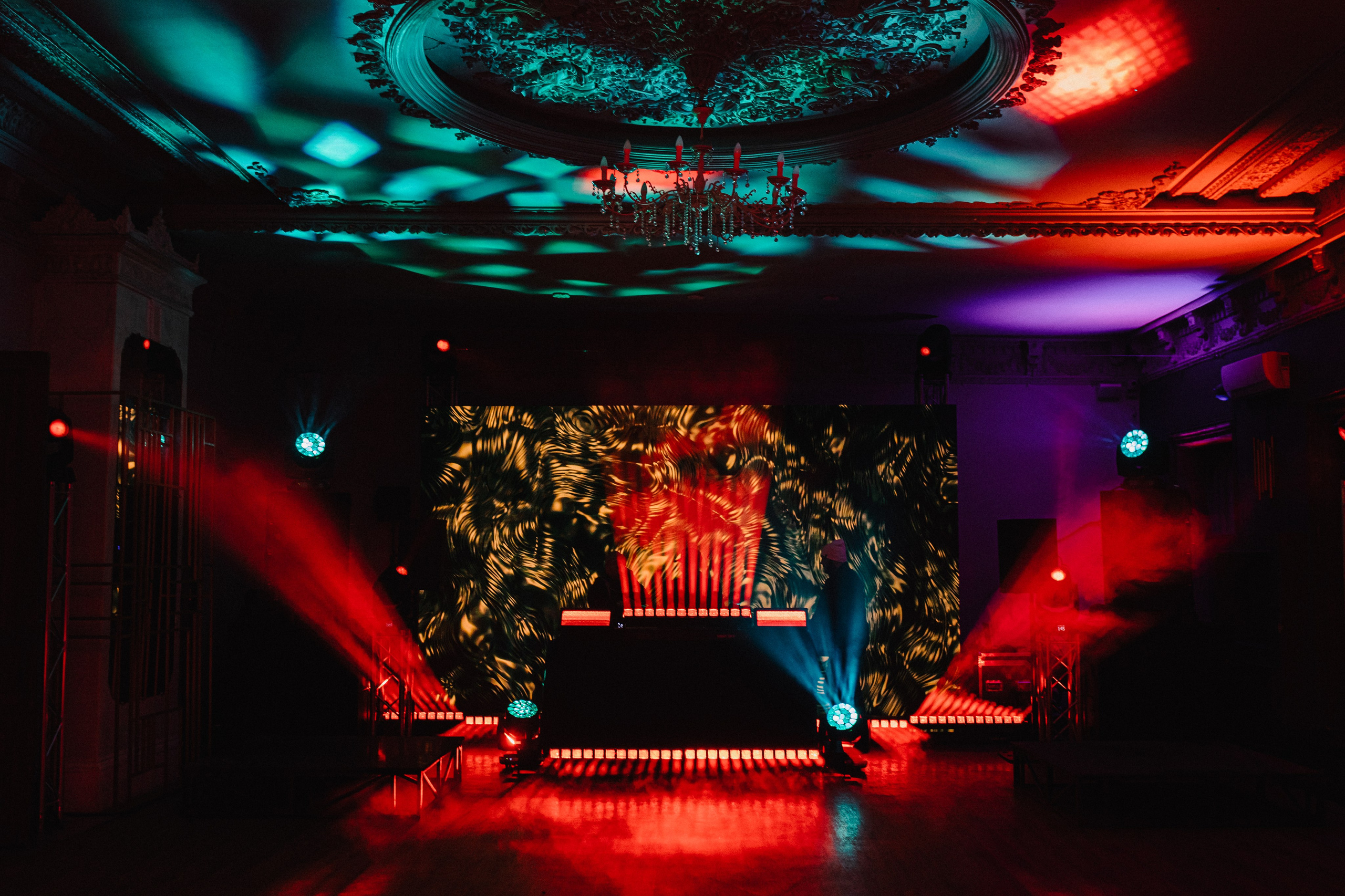 Новый уровень — Особняк 1857. Свадебный и семейный фотограф Женя Добрянская в Нижнем Новгороде