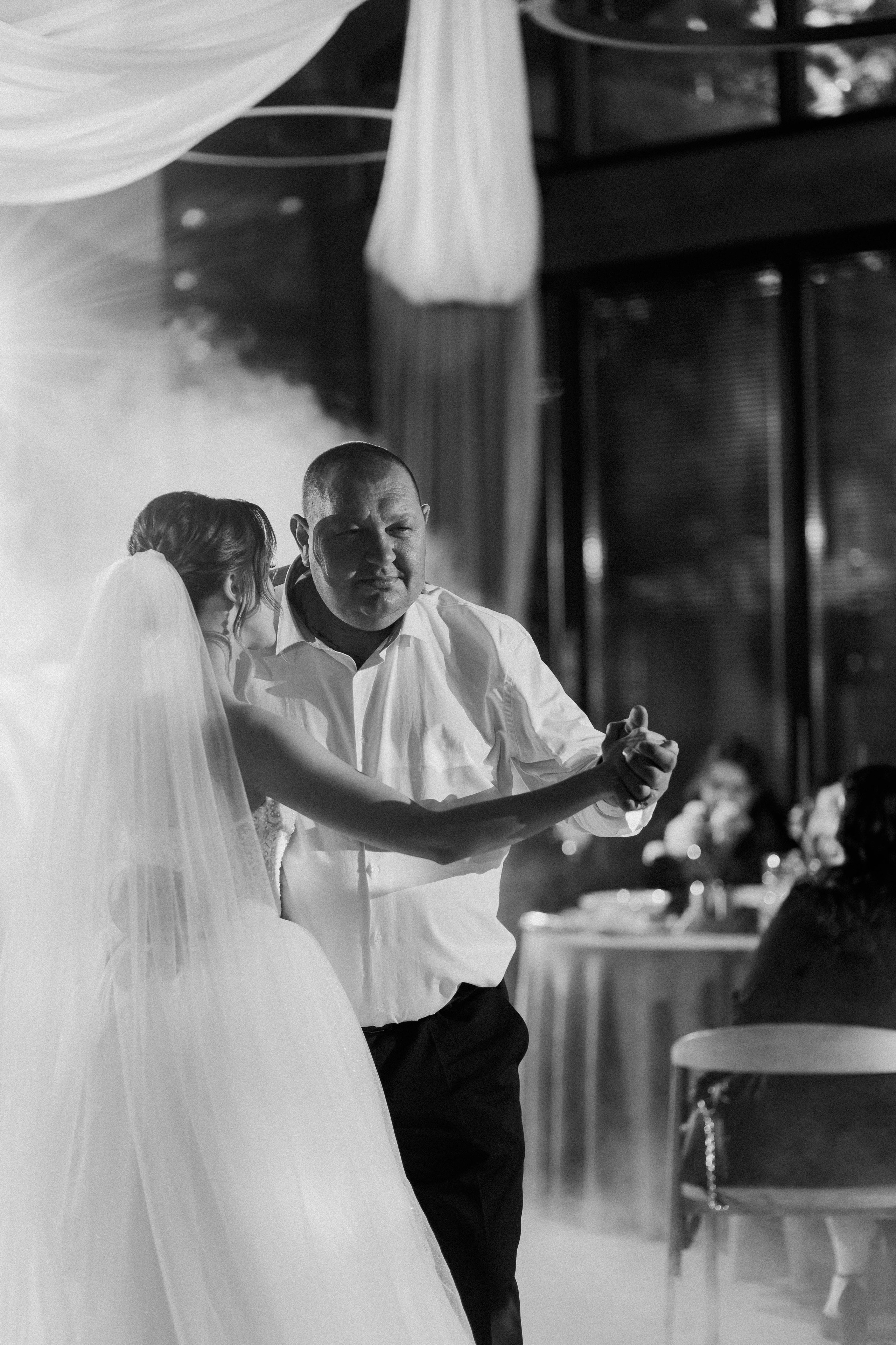 Свадебная история. Лесной Виладж. Свадебный и семейный фотограф Рассказова Виктория