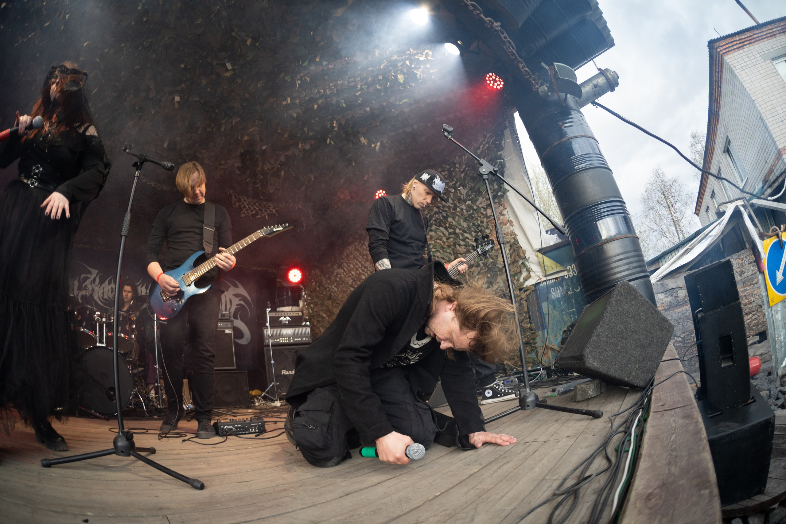 Фестиваль «ПОСРЕДИ КЛАДБИЩ И БОЛОТ»|Архангельск. Концертный и репортажный фотограф в Санкт-Петербурге Слава Пахомов