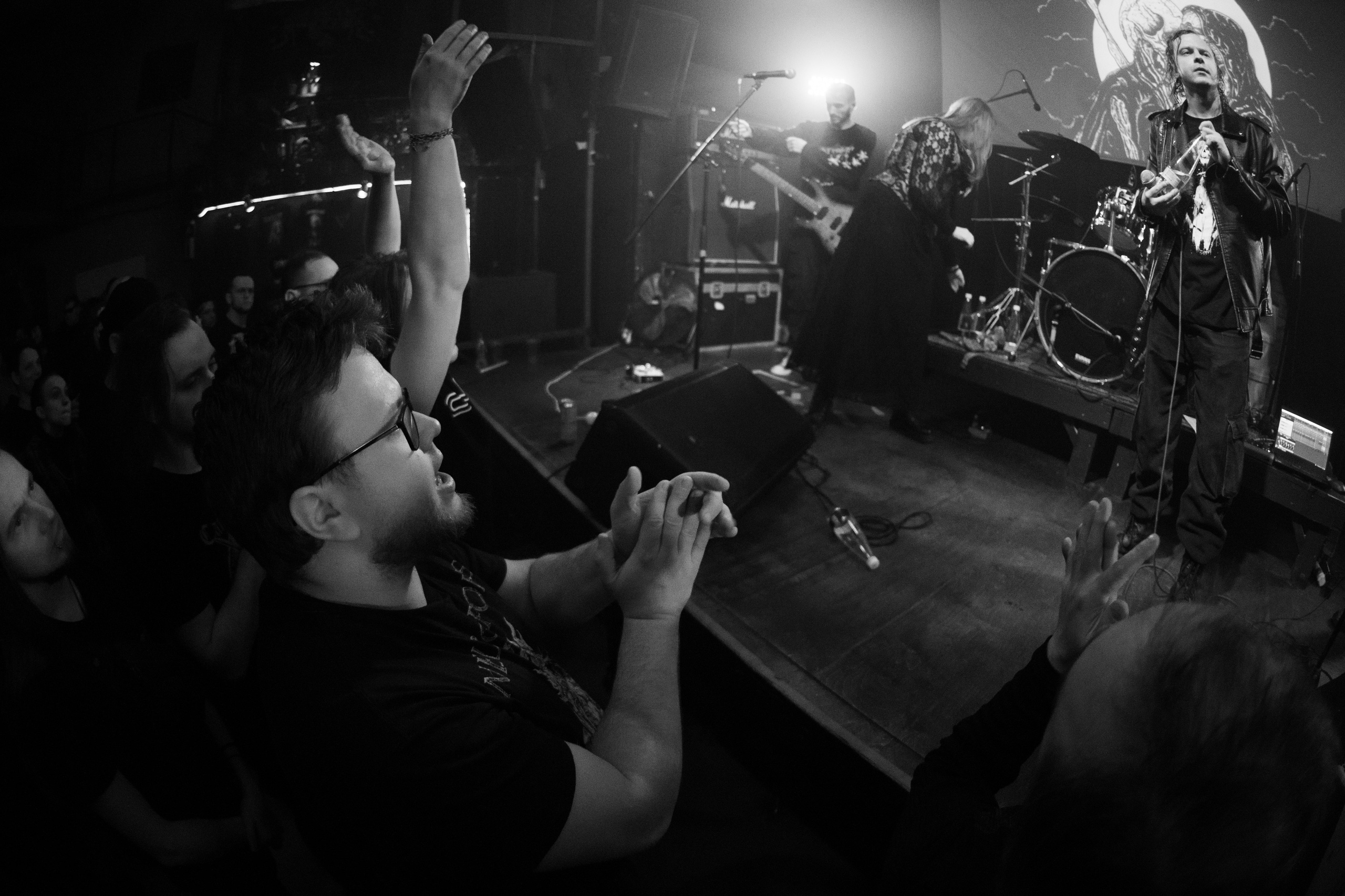 Фестиваль «Doom на Неве IV»|Ласточка. Концертный и репортажный фотограф в Санкт-Петербурге Слава Пахомов