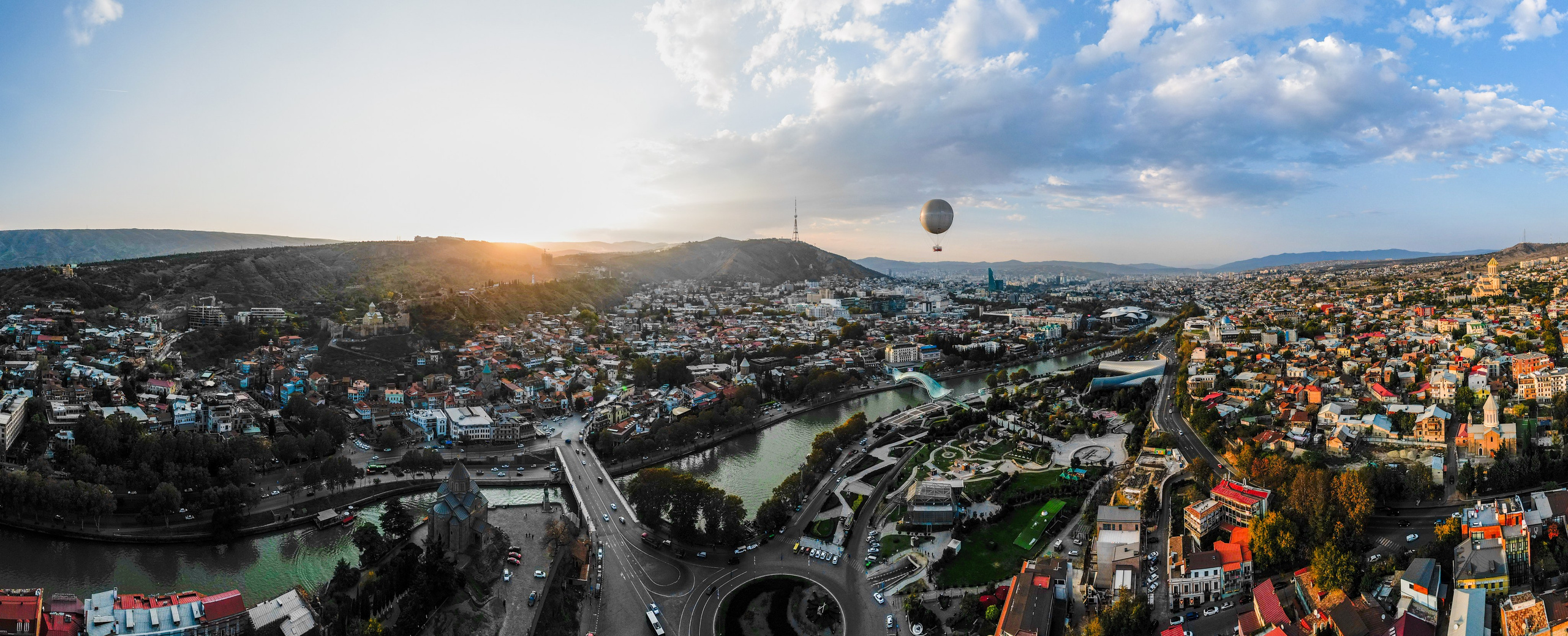 Аэросъемка в Тбилиси и Батуми. Профессиональный фотограф в Спб и Москве Пётр Летуновский