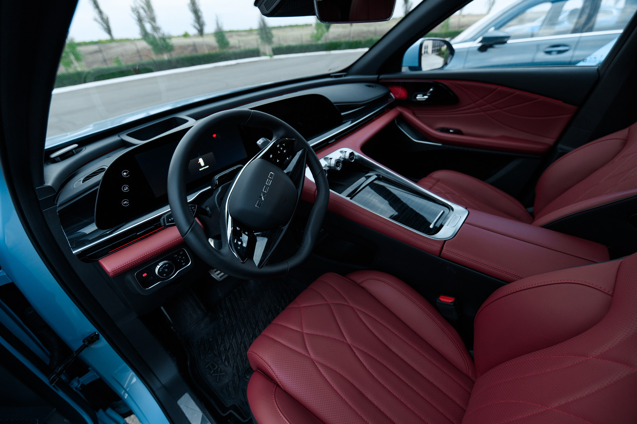 Презентация Exeed RX. Портретный и репортажной фотограф Алексей Волков. Москва, Оренбург