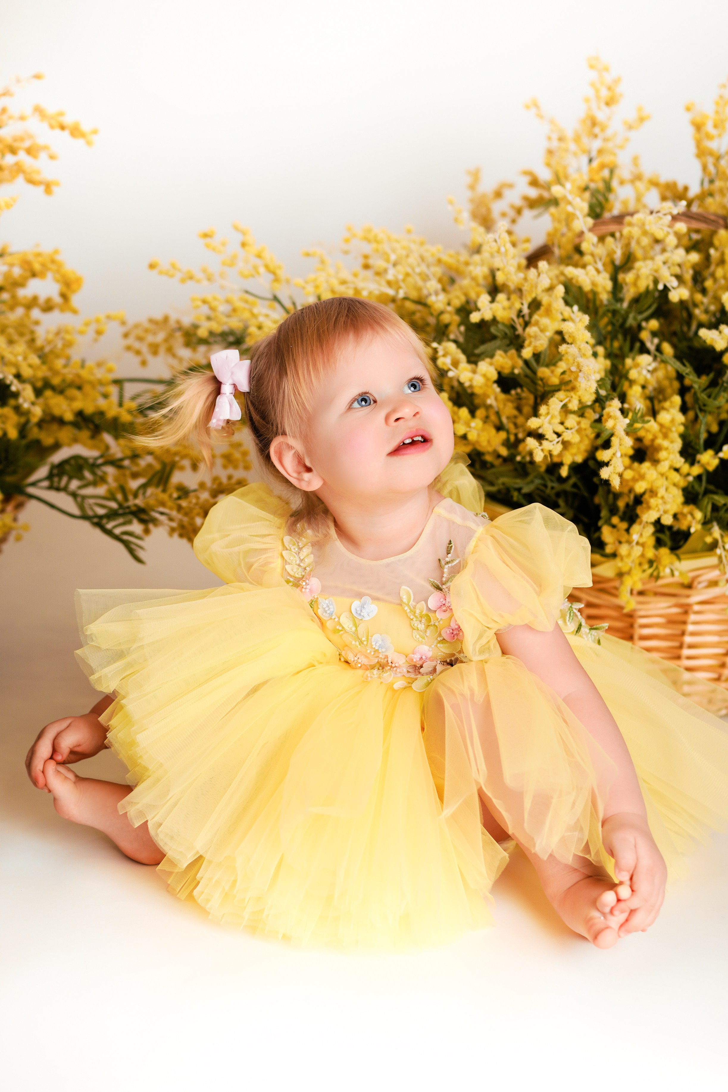 ФОТОСЕССИЯ в мимозе для мамы с дочкой. Фотограф новорожденных беременных в Тюмени Ткачук Татьяна