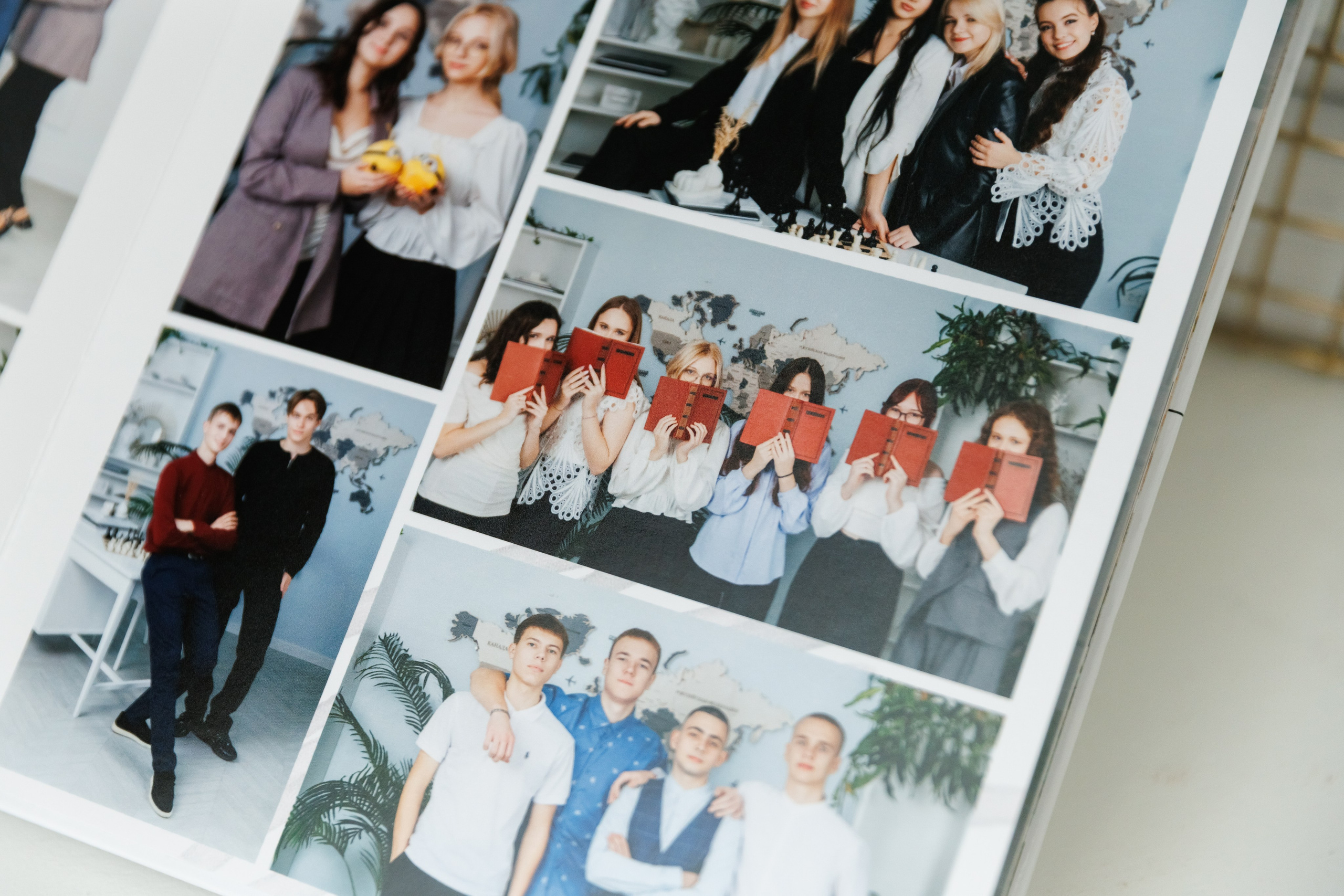 Выпускникам 26 школы 2025. ВЫПУСКНЫЕ АЛЬБОМЫ | РОВЕСНИК | КЕРЧЬ