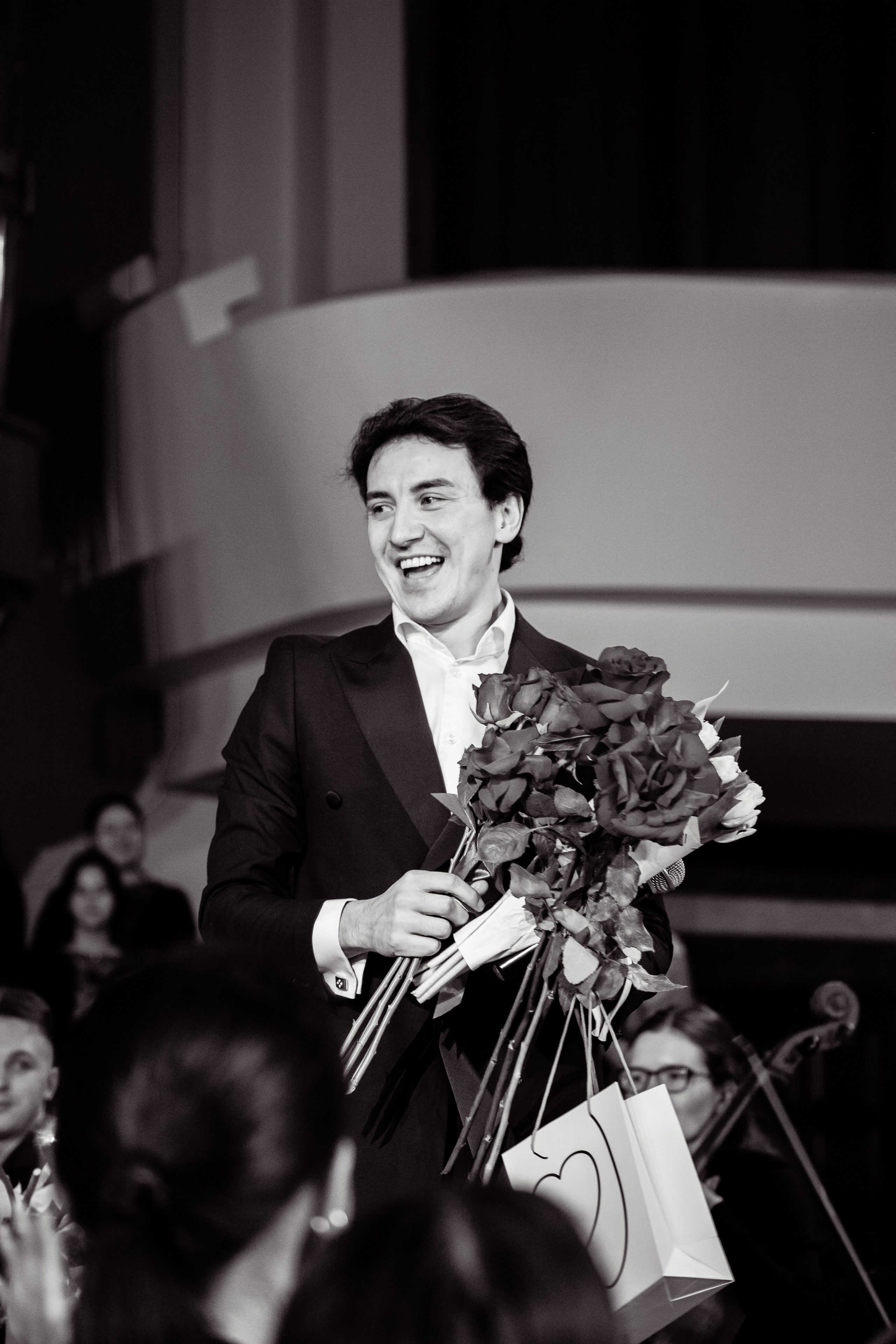 Свет моей любви. Руслан Закиров. 07.03.24. Профессиональное фото в Казани: от идеи до результата. Фотограф Яна Мур