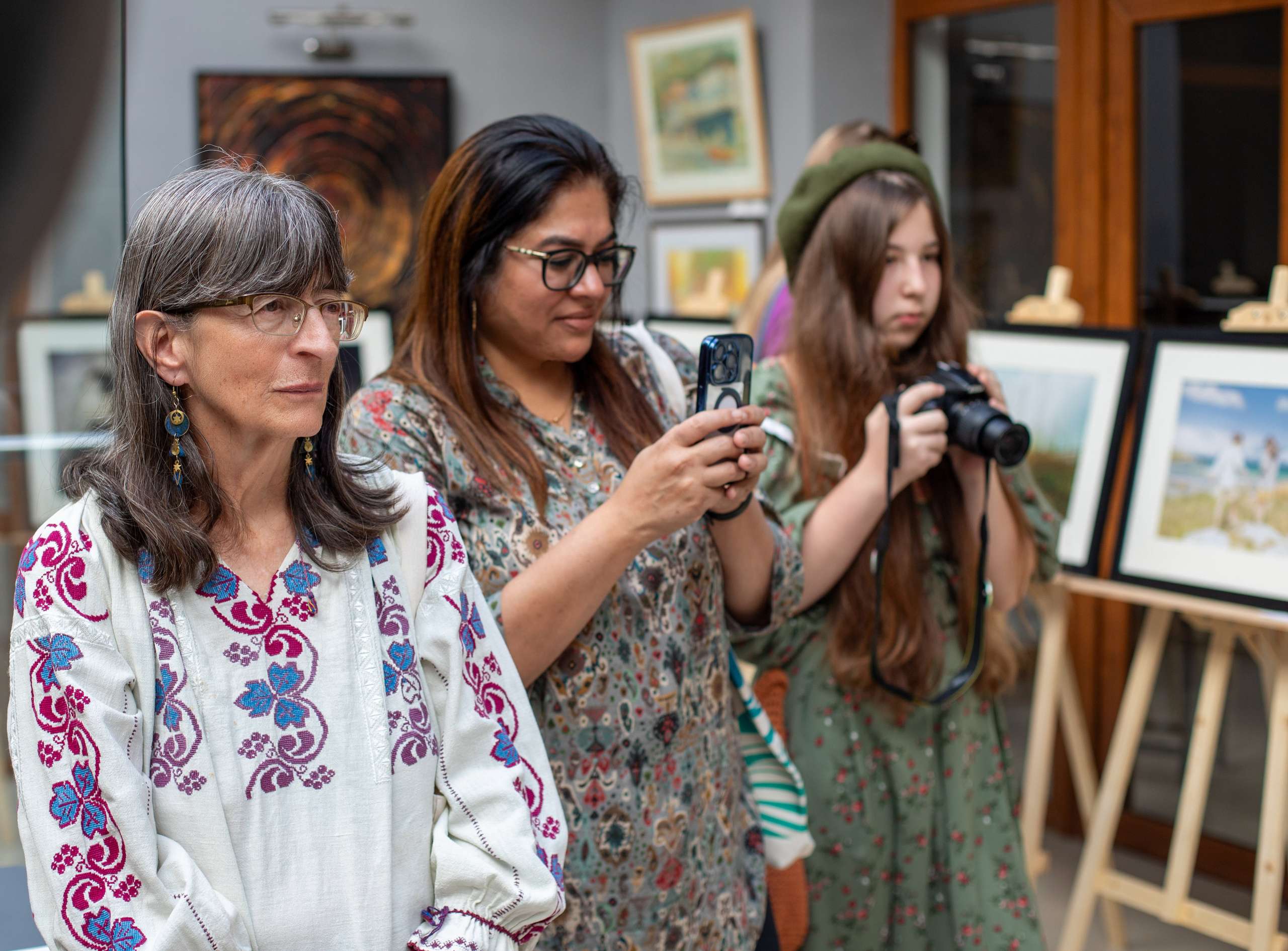 Выставка в г. Дилижан, Армения. Фоторепортаж А.Бабышевой. Арт-фотограф Ксения Якутович