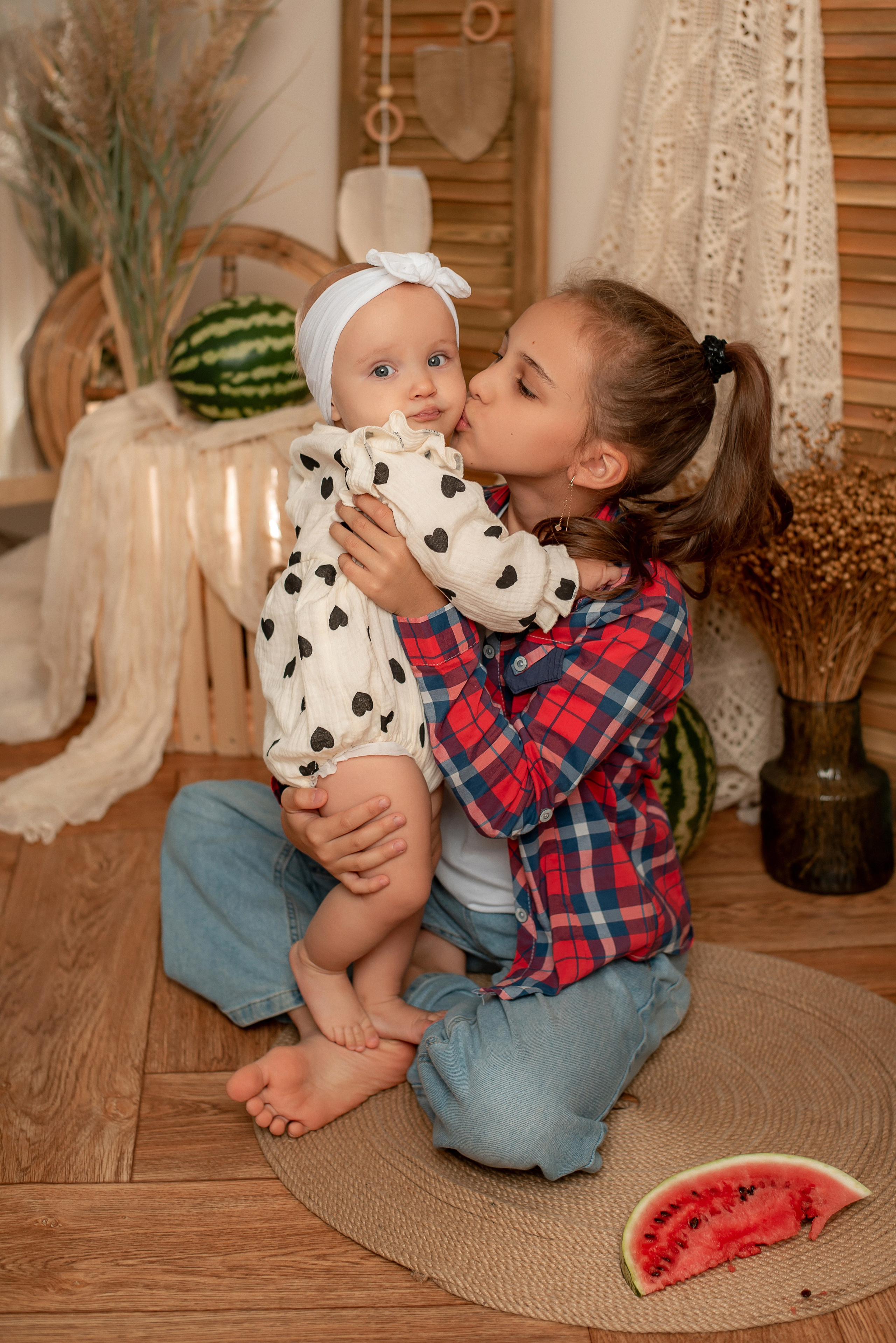 Арбузная фотосессия с Лизой и Софией. Семейный и детский фотограф Наталья Горда