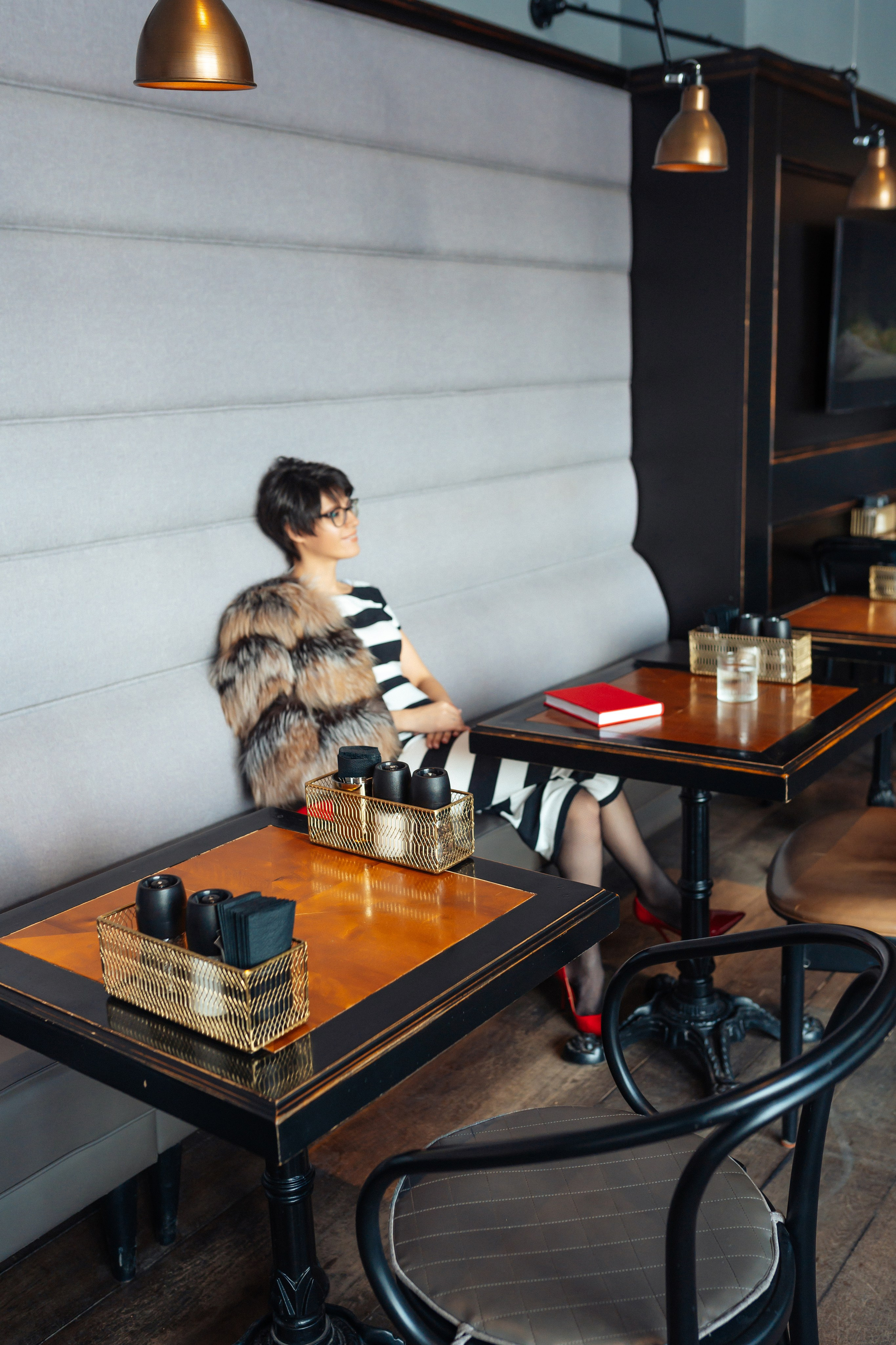 Фотосессия в кафе. Фотограф Ким Наталья в Красноярске