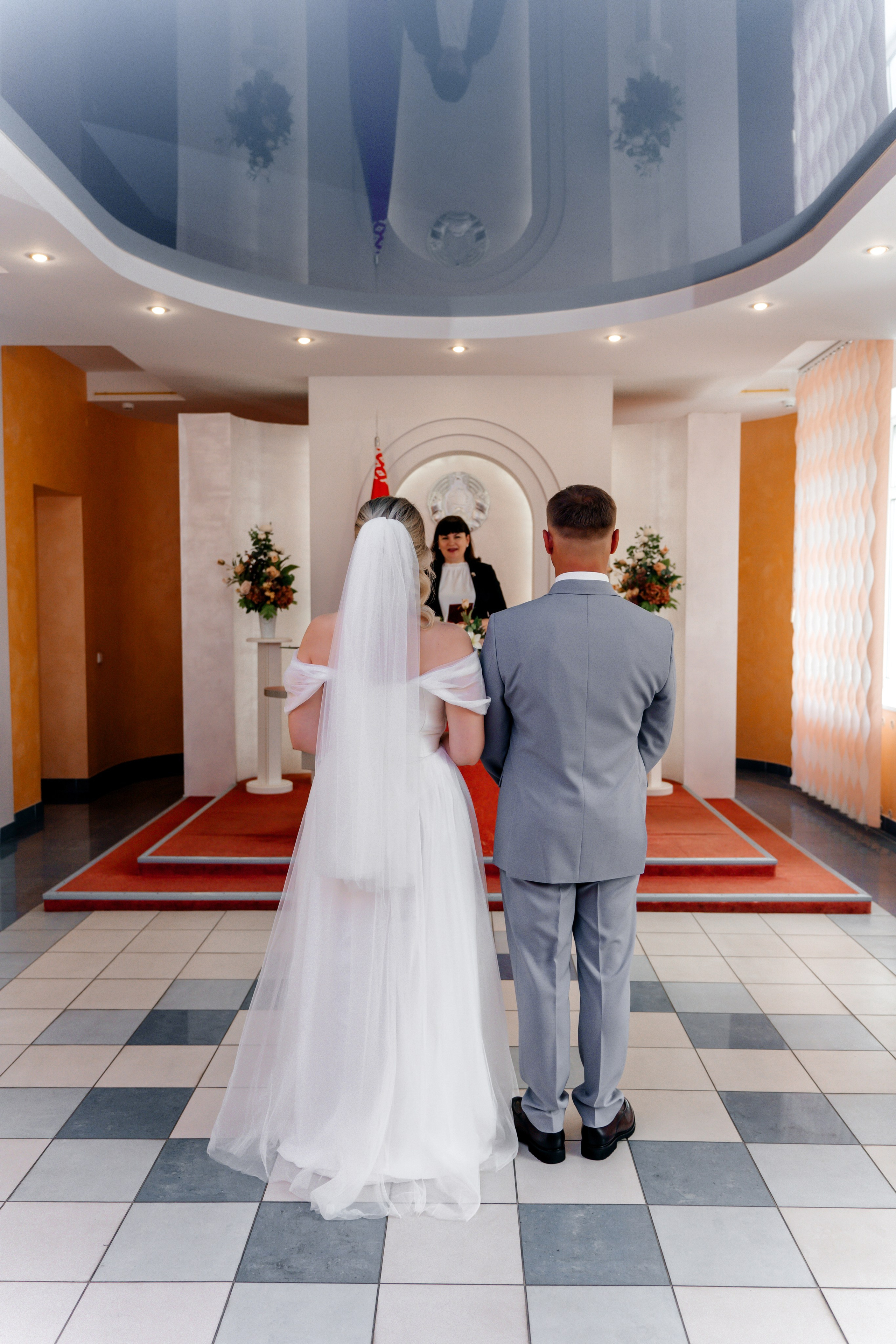 ЗАГС Партизанского района (большой зал). Ваш семейный фотограф в Минске — Вика Трегубова