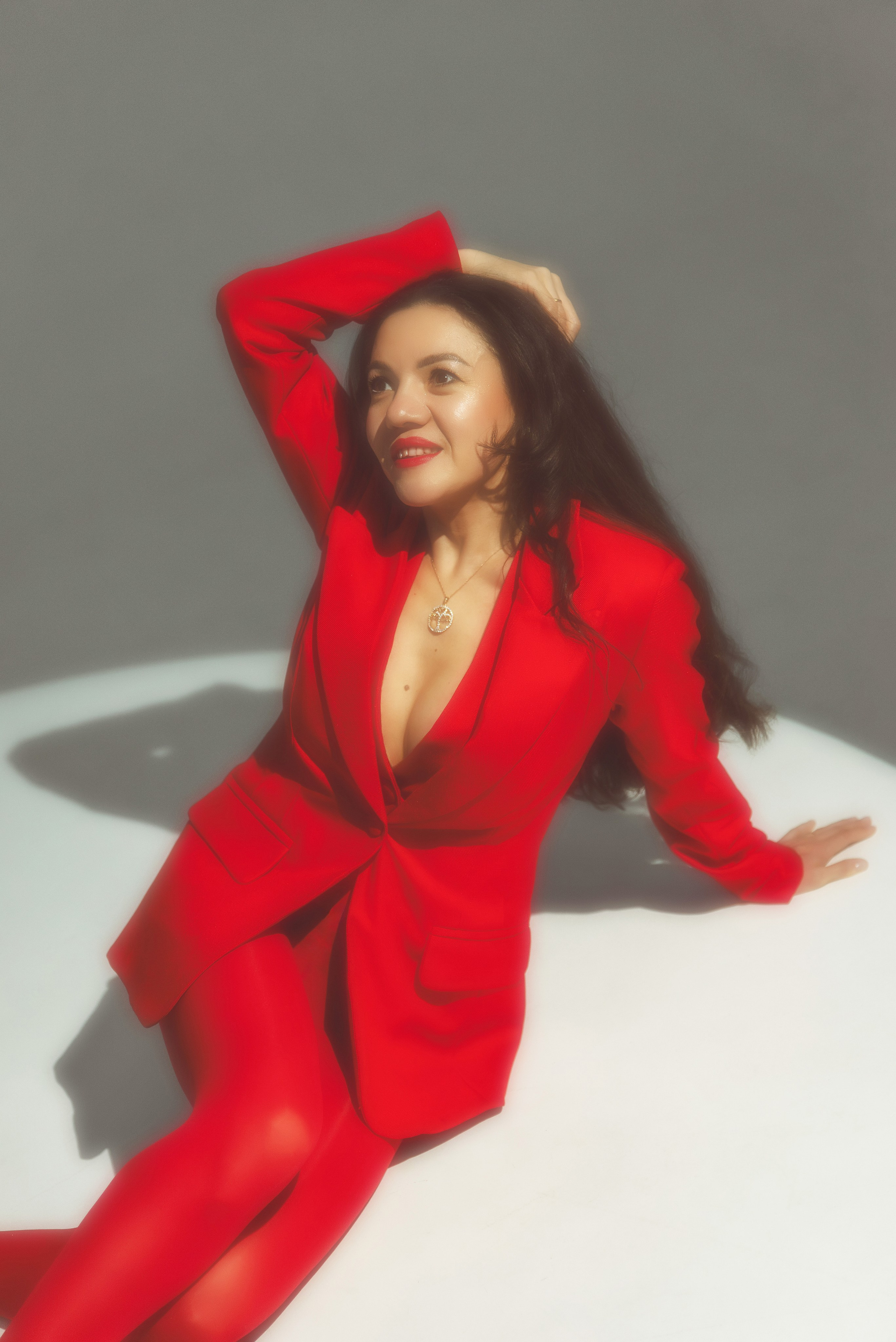 Женские портреты. Айсылу Счастливая — Фотограф | Ретушёр | Нейрокреатор