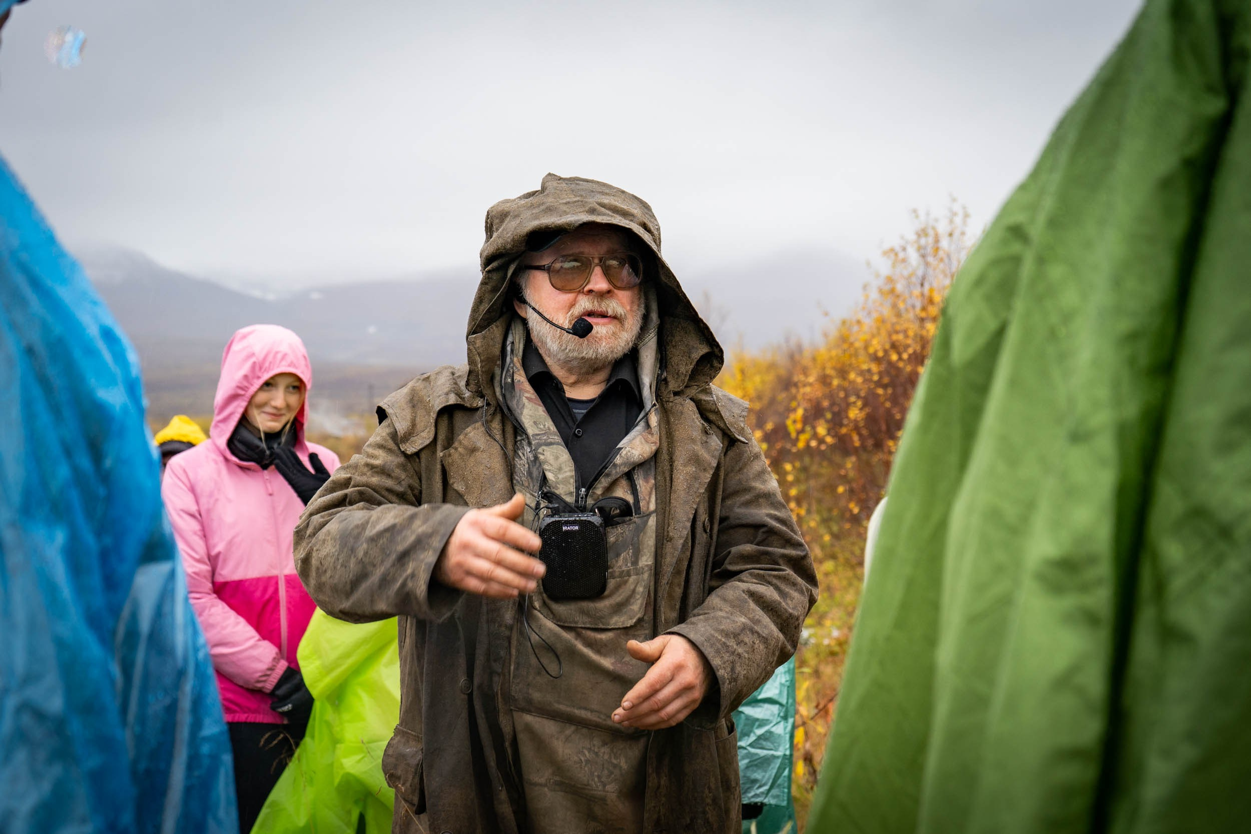 Уборка перрона п.Полярный, станция «110 км». Фотограф Екатерина Зорина