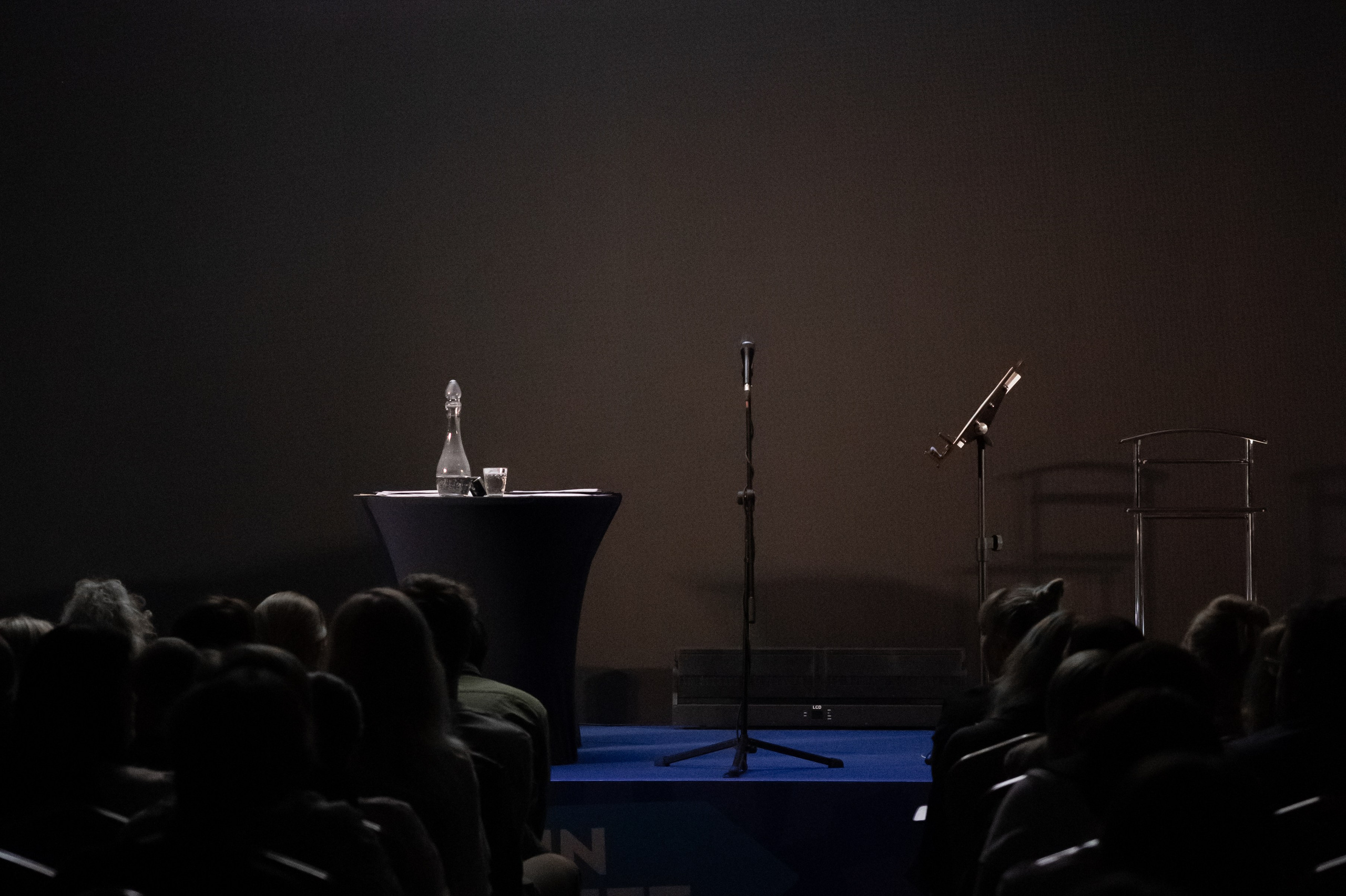 ЕВГЕНИЙ ГРИШКОВЕЦ [СПЕКТАКЛЬ]. Арина Тамочкина. Фотограф Краснодарю