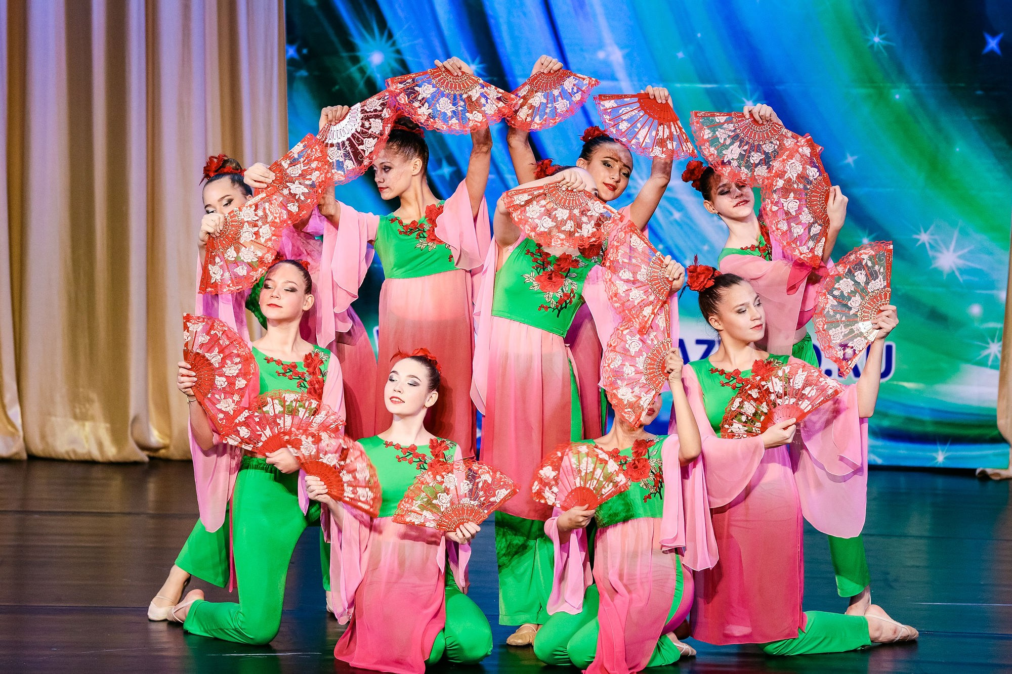 Репортажная фотосъемка детских музыкально-танцевальных фестивалей. Репортажный фотограф | Роза Хутор Красная Поляна Сочи Сириус