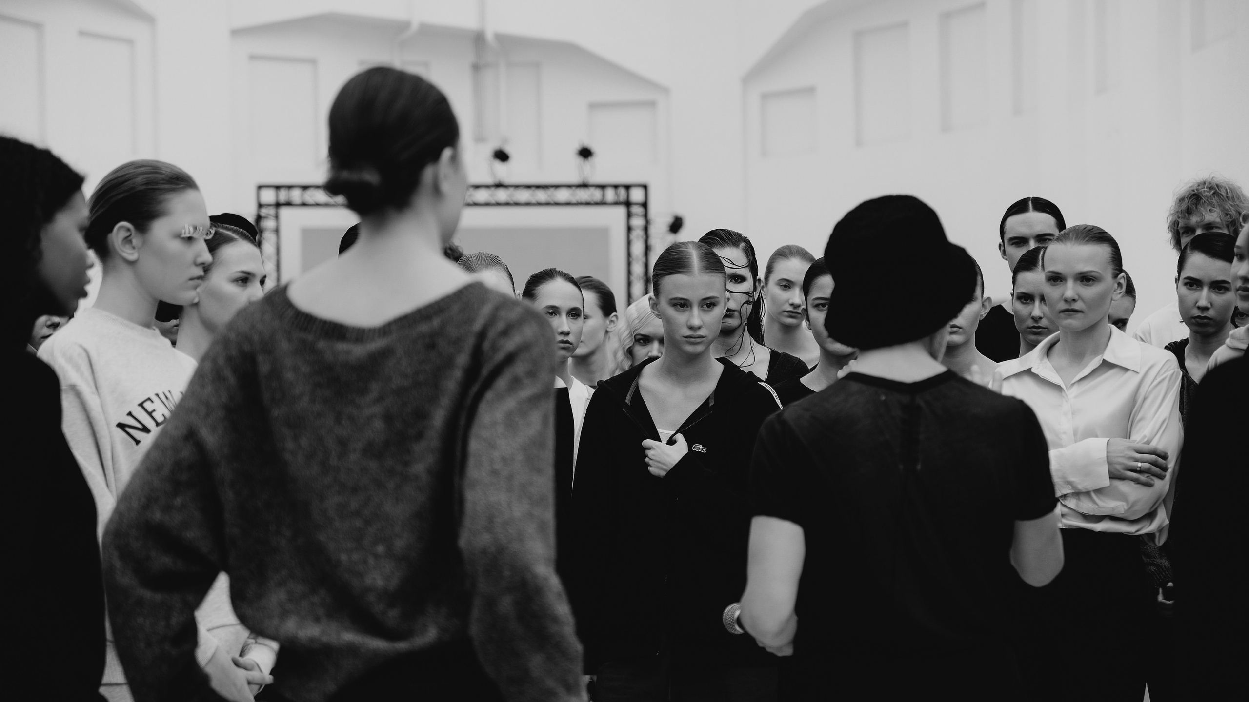 Бекстейдж показа «Новые Имена» собака.ru|ДЛТ. Портретный и репортажный фотограф в Санкт-Петербурге