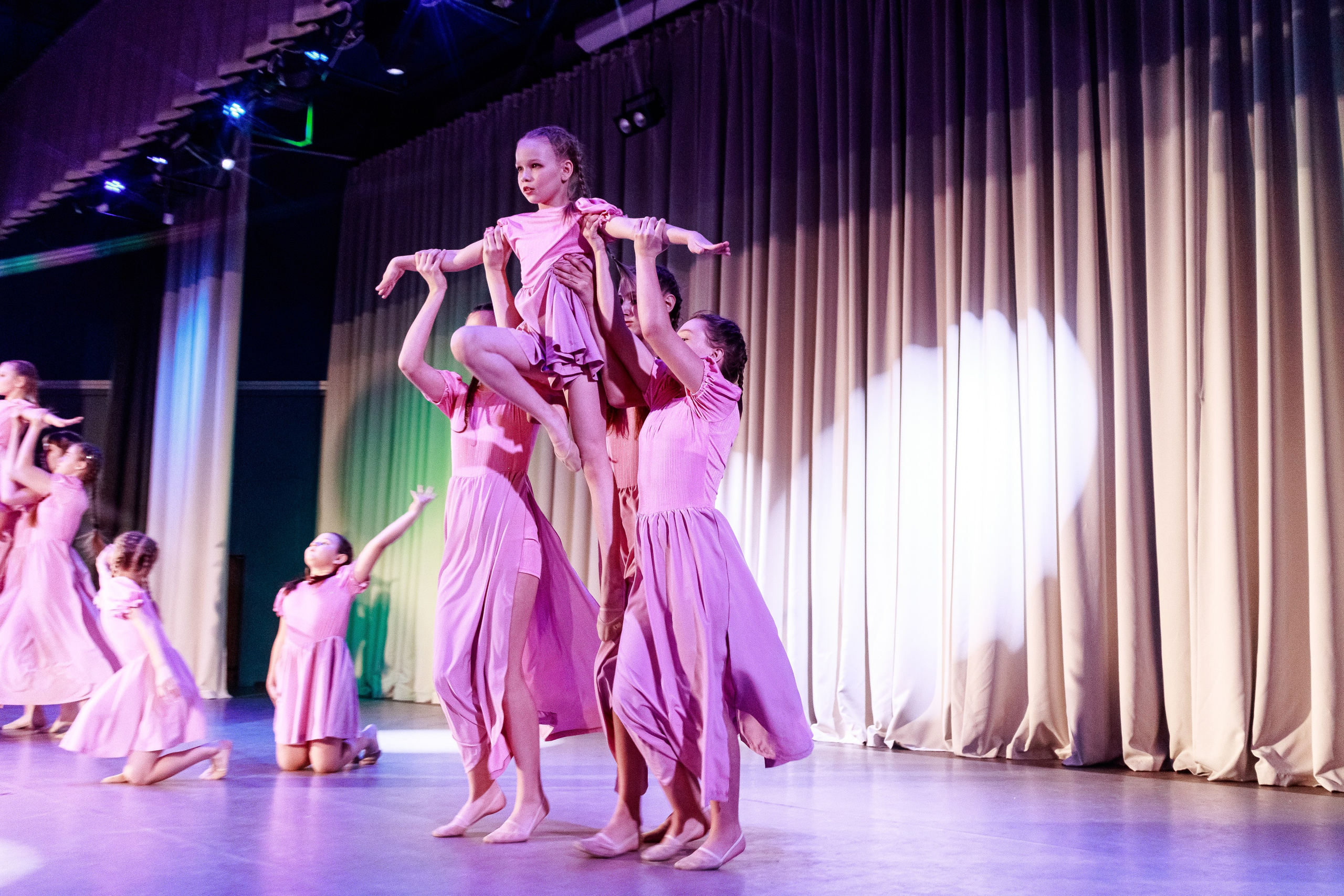 Отчетный концерт. Персея. Декабрь 2023. Фотограф — Новосибирск