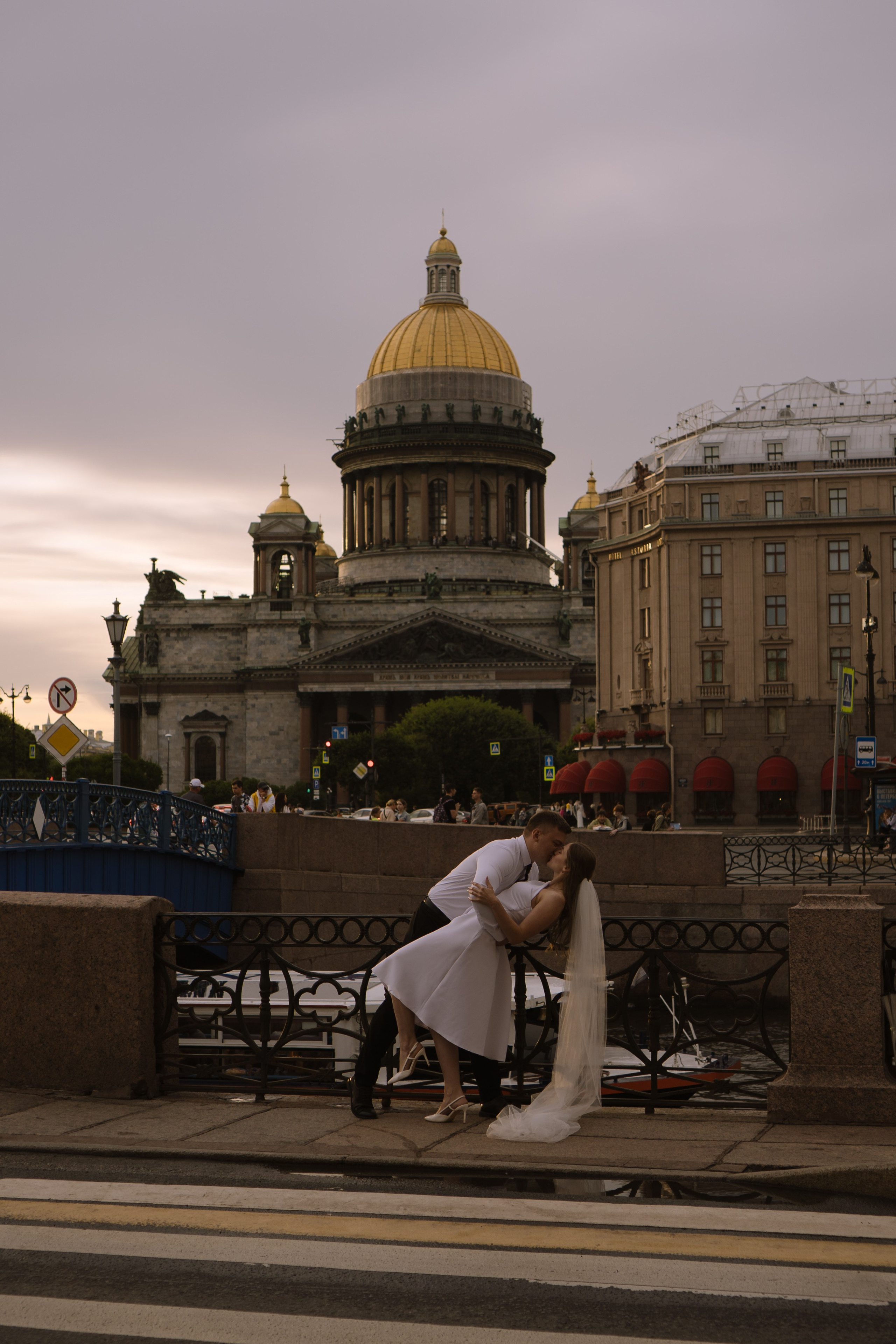 СВАДЕБНАЯ СЬЕМКА С ИСАКИЕВСКИМ СОБОРОМ, АСТОРИЯ И ЗАКОНОДАТЕЛЬНОЕ СОБРАНИЕ. Профессиональный фотограф, Санкт-Петербург — Виктория Богомолова