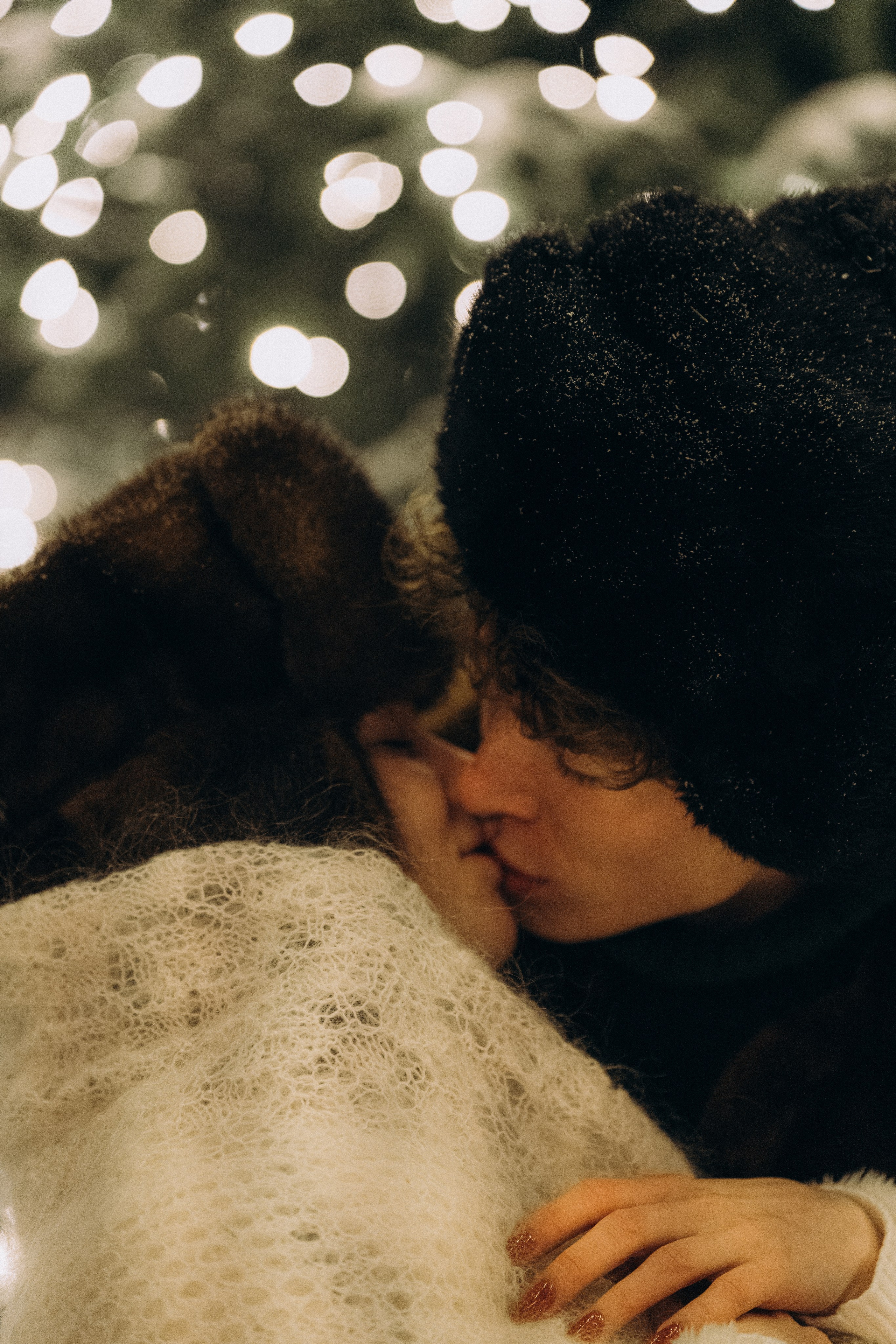 НОВОГОДНЯЯ ПРОГУЛКА ПАРЫ ПО ЧЕРНЫШЕВСКОЙ ПЕРЕД НОВЫМ ГОДОМ. Профессиональный фотограф, Санкт-Петербург — Виктория Богомолова