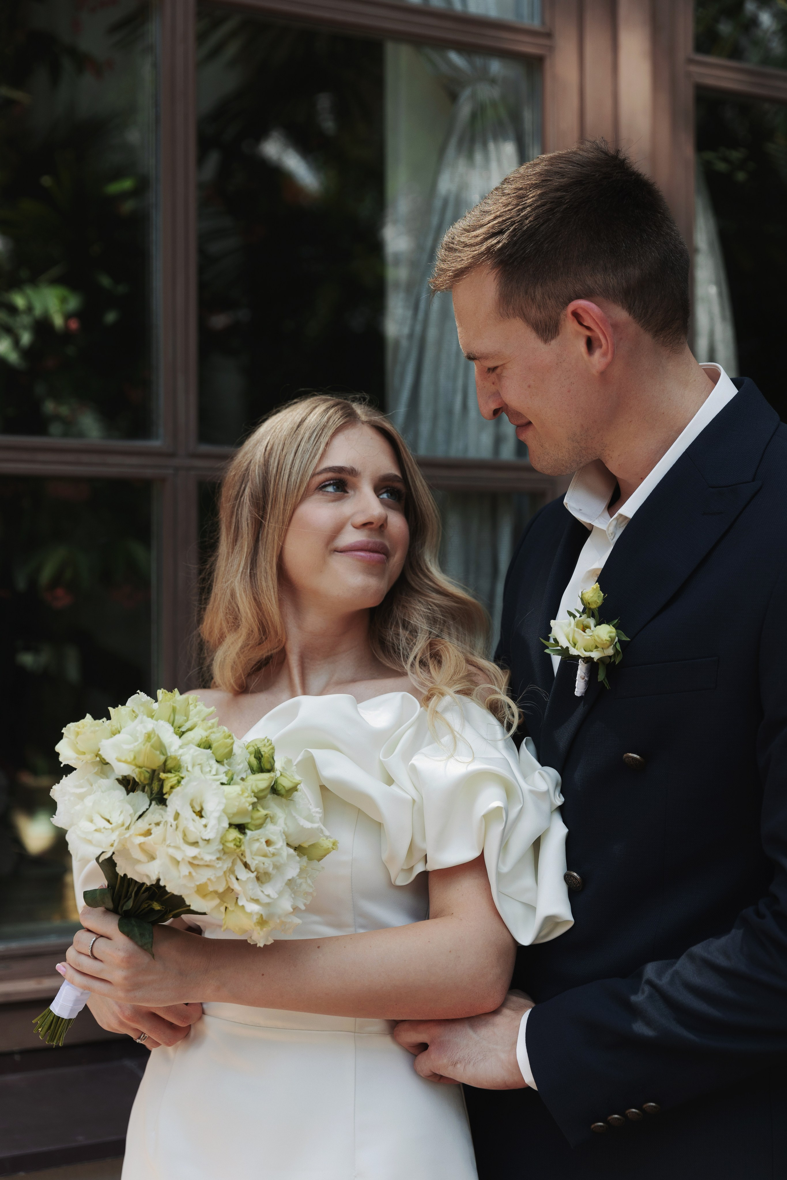 Свадебная фотосессия на Котельнической набережной и в парке Царицыно, Роспись в Шипиловском ЗАГСе. Свадебный фотограф Москва Анастасия Храмова