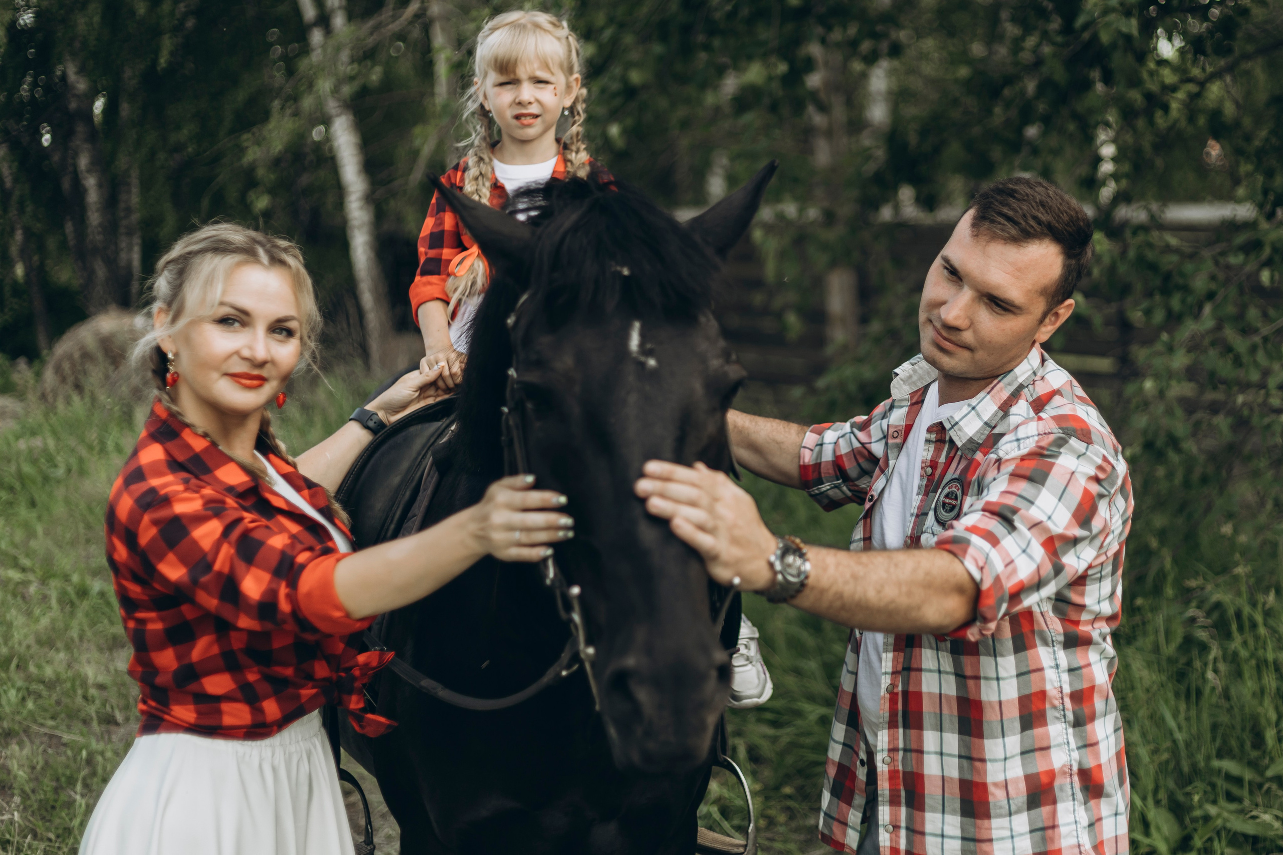 Семейная прогулка с лошадкой. Семейный и детский фотограф в Рязани Васюгова Мария