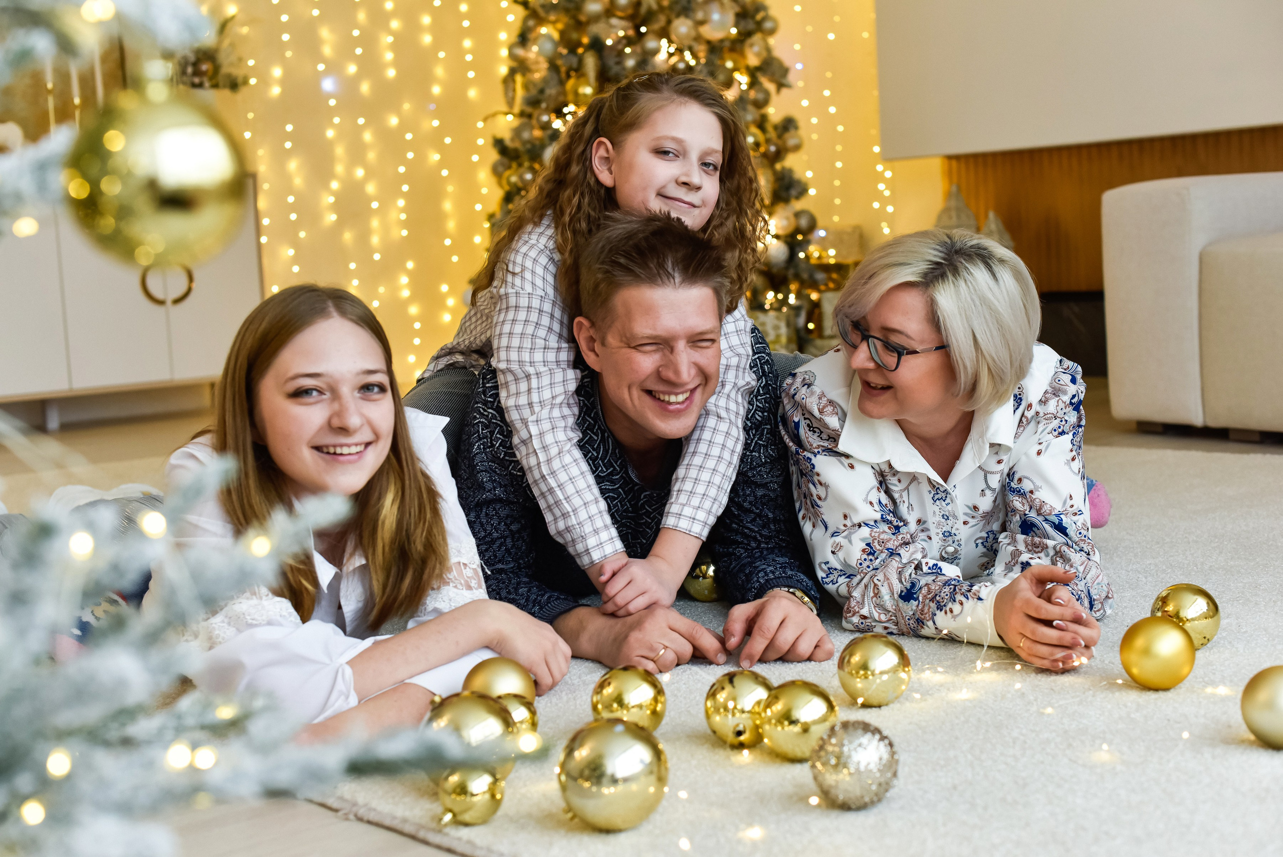 Семья Александра и его девочек)