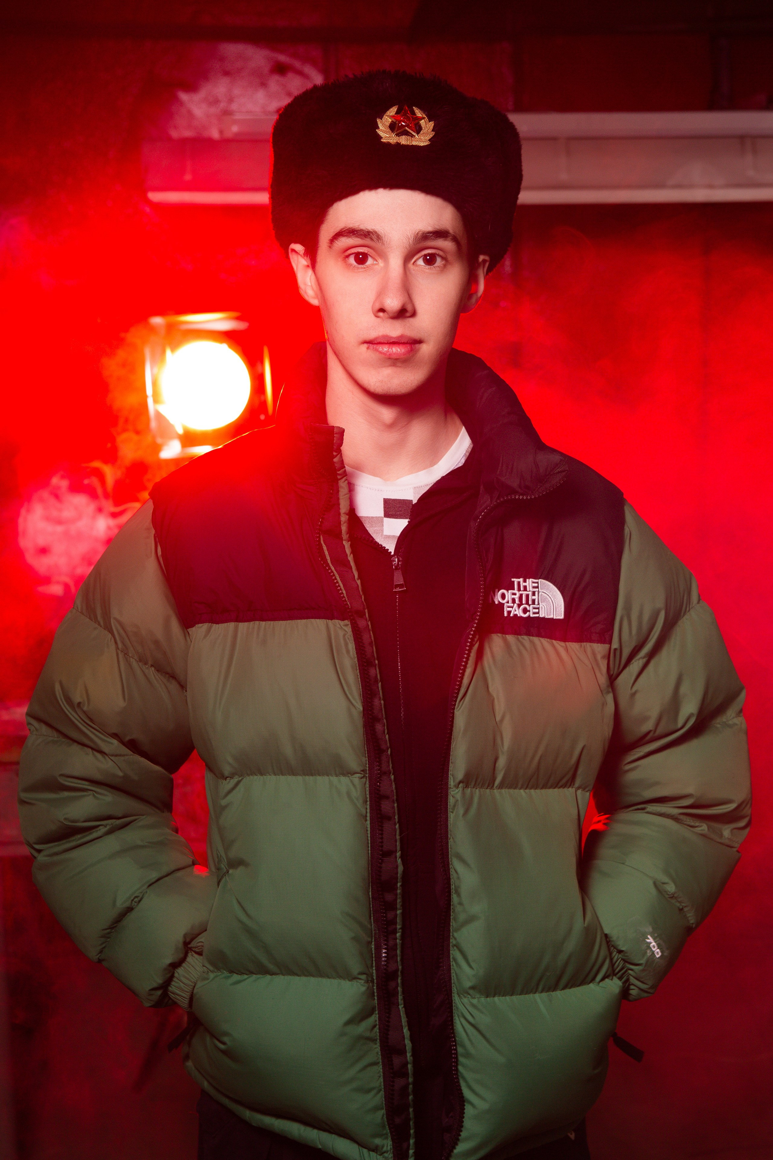 Портретная Фотосессия в Цеху для Выпускников Сварщиков | Твой Альбом Мценск. ТВОЙ АЛЬБОМ / ТВОИ ПРАВИЛА