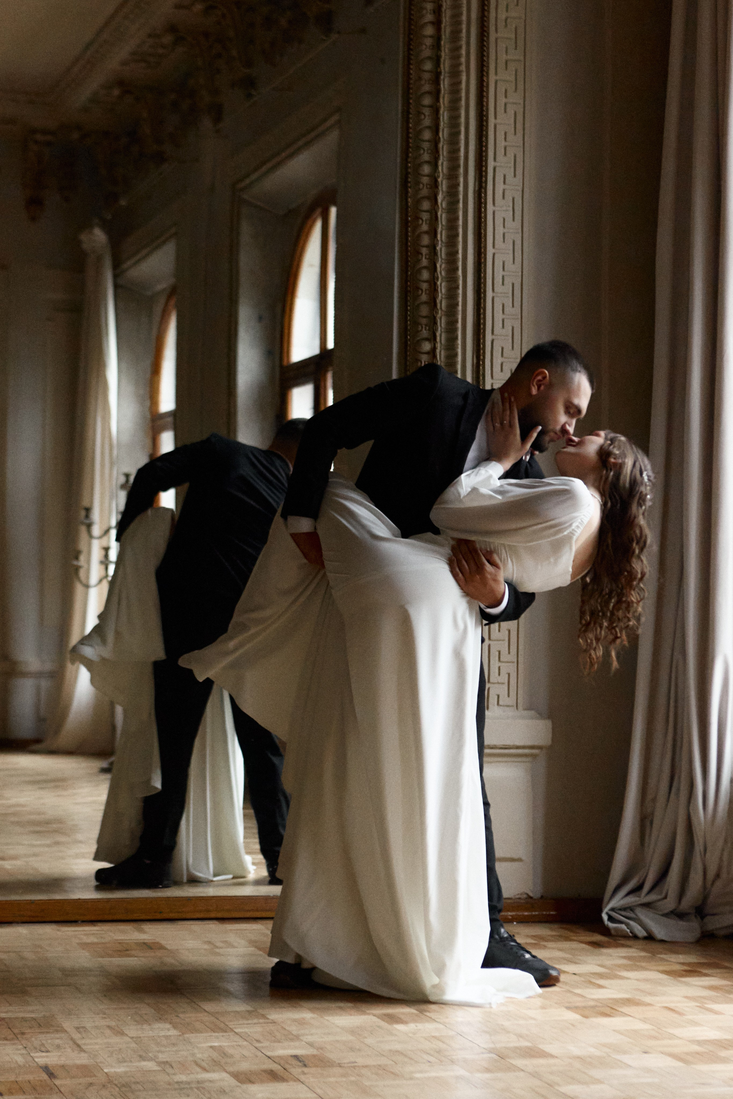 Свадебная фотосессия в студии в Москве