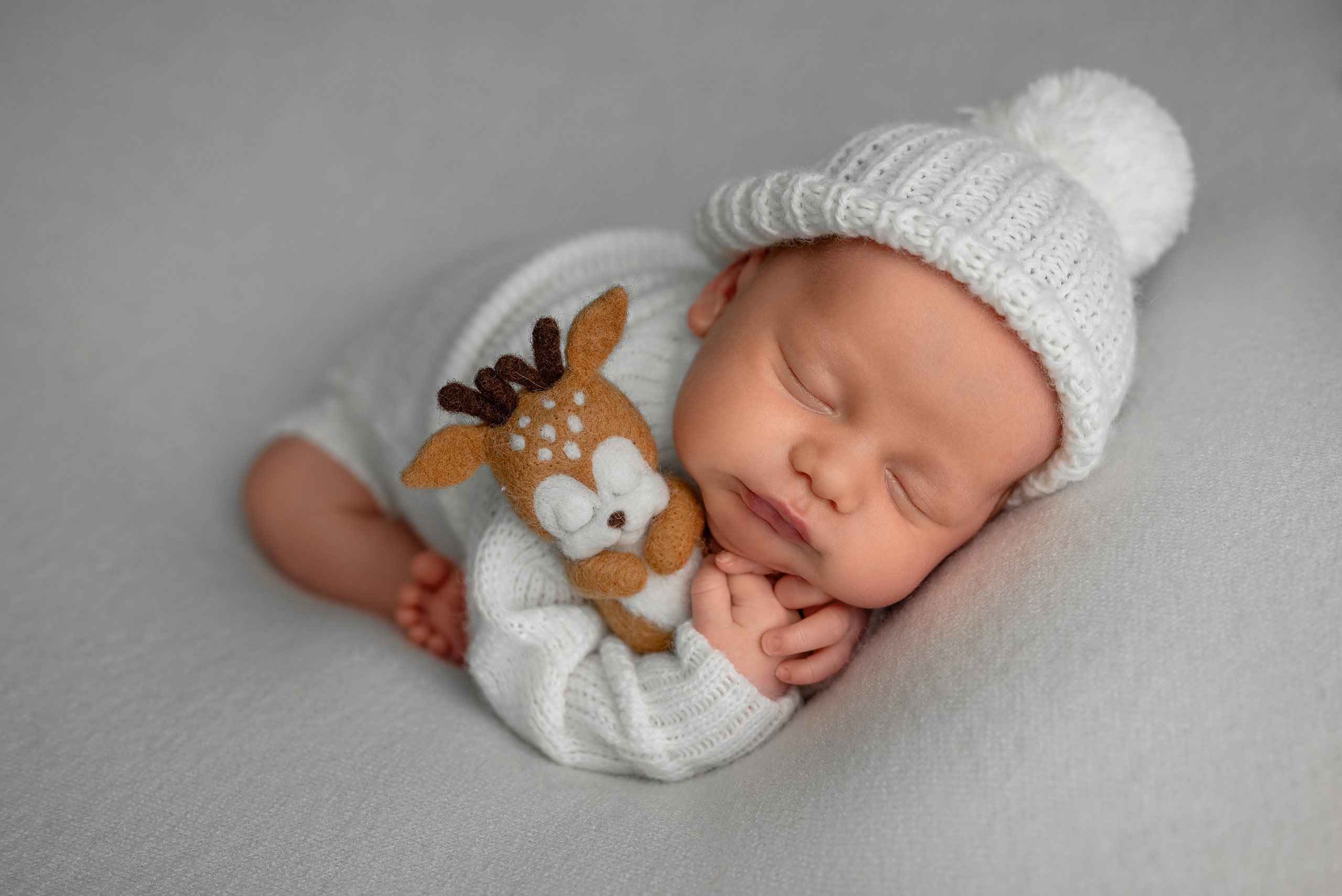 Фотосессия новорожденных в Норильске. Фотограф новорожденных в Норильске Виктория Шагалиева