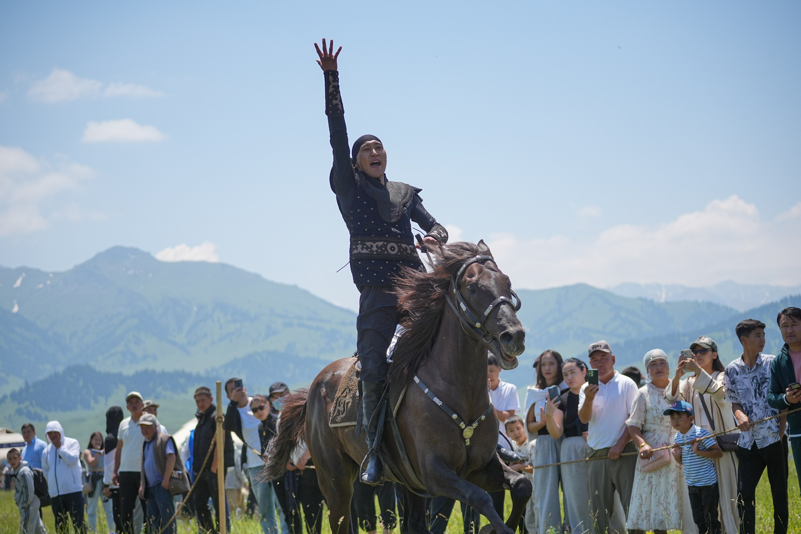 Галерея. TOPZHARGAN — Центр национального духа