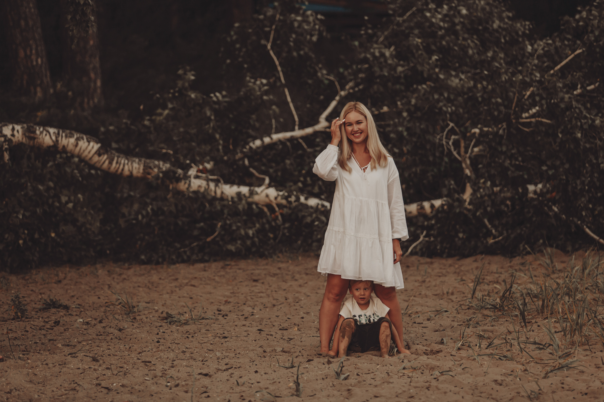 Летняя прогулка по берегу. Женский и семейный фотограф в Санкт- Петербурге Элина Сухарина