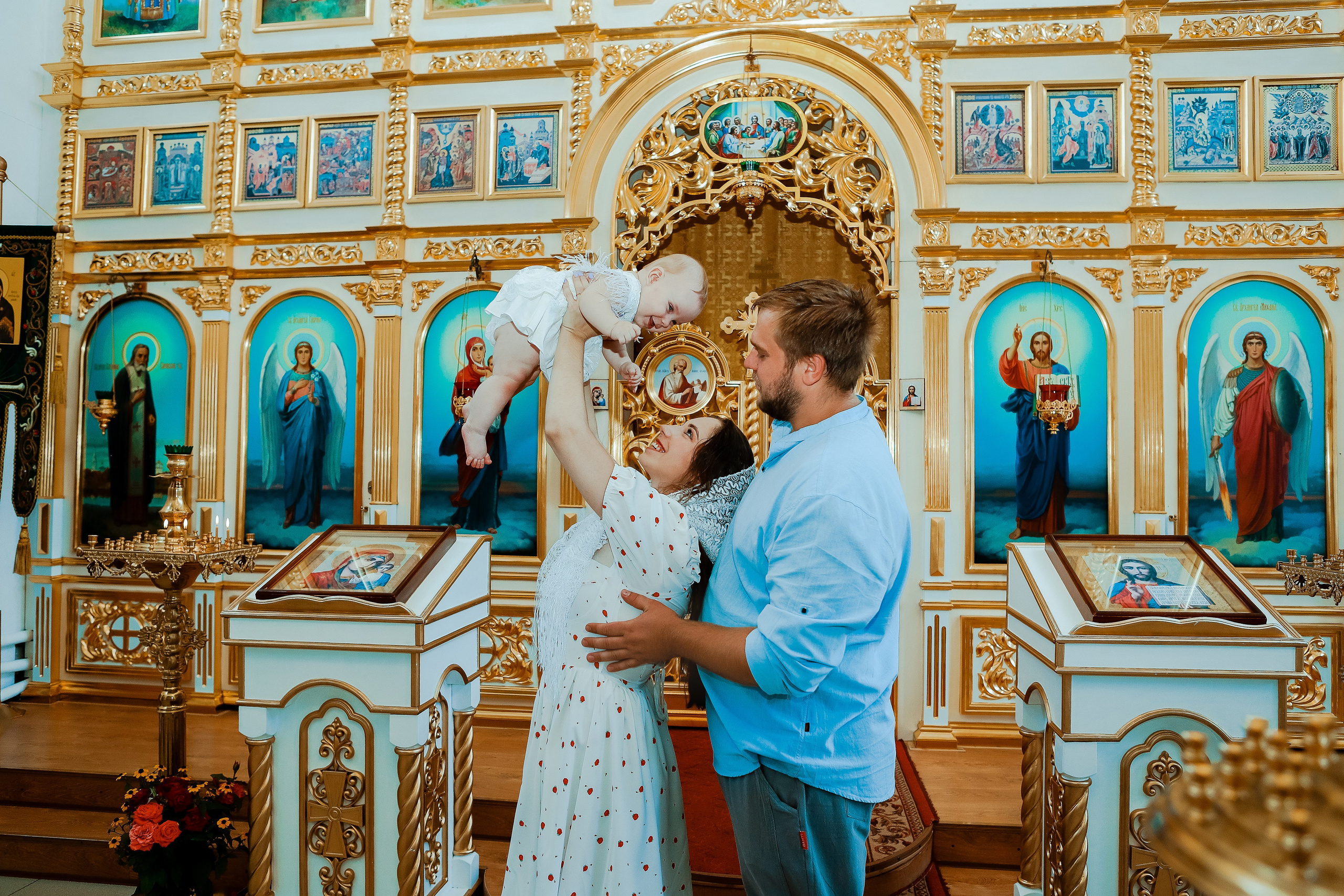 Таинство Крещения Отца и Дочери. Свадебный фотограф Евгения Фролова г. Каменск-Шахтинский, Донецк, Ростов