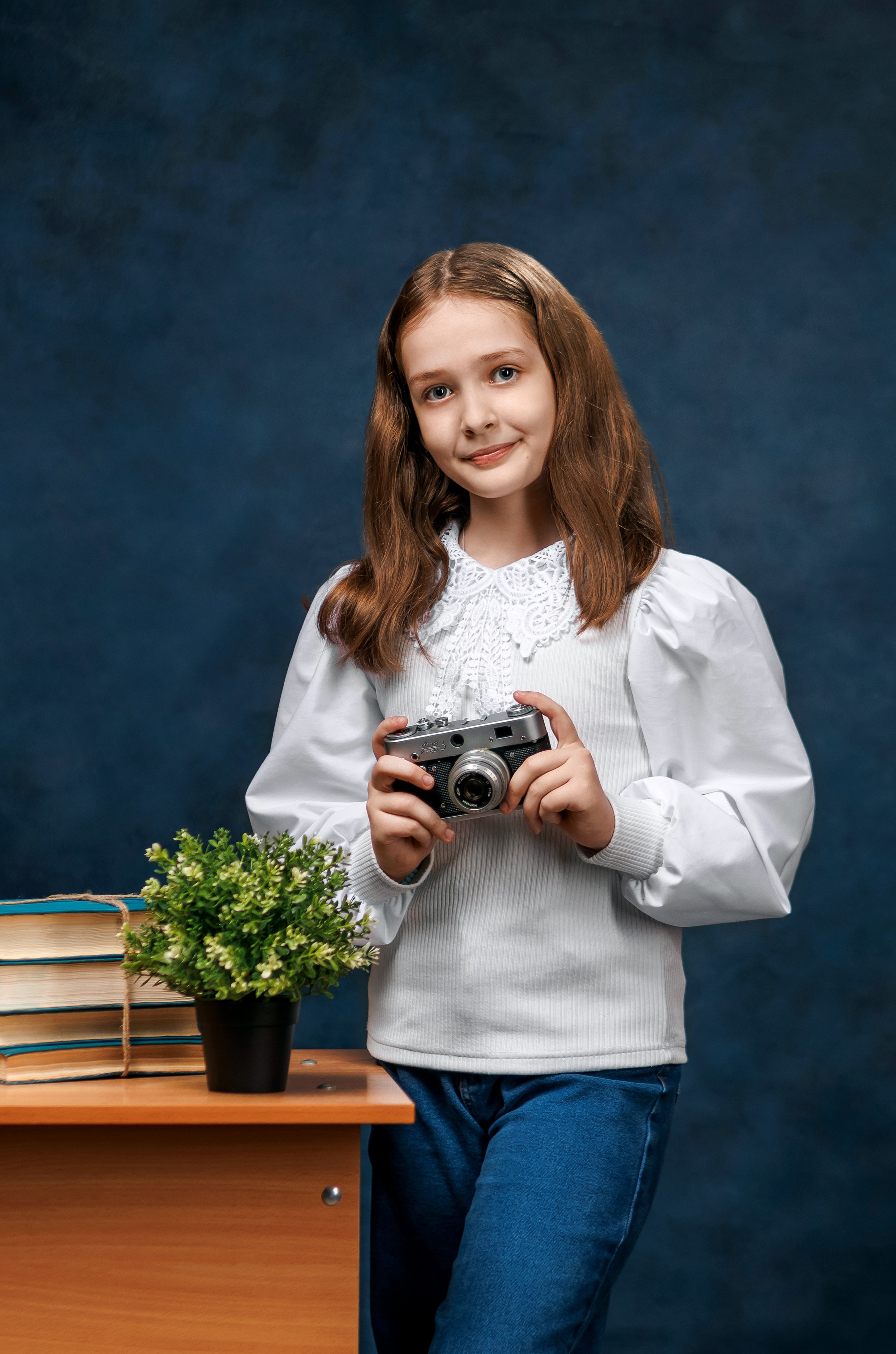 Портрет на синем холсте. Правильный Выпускной Альбом