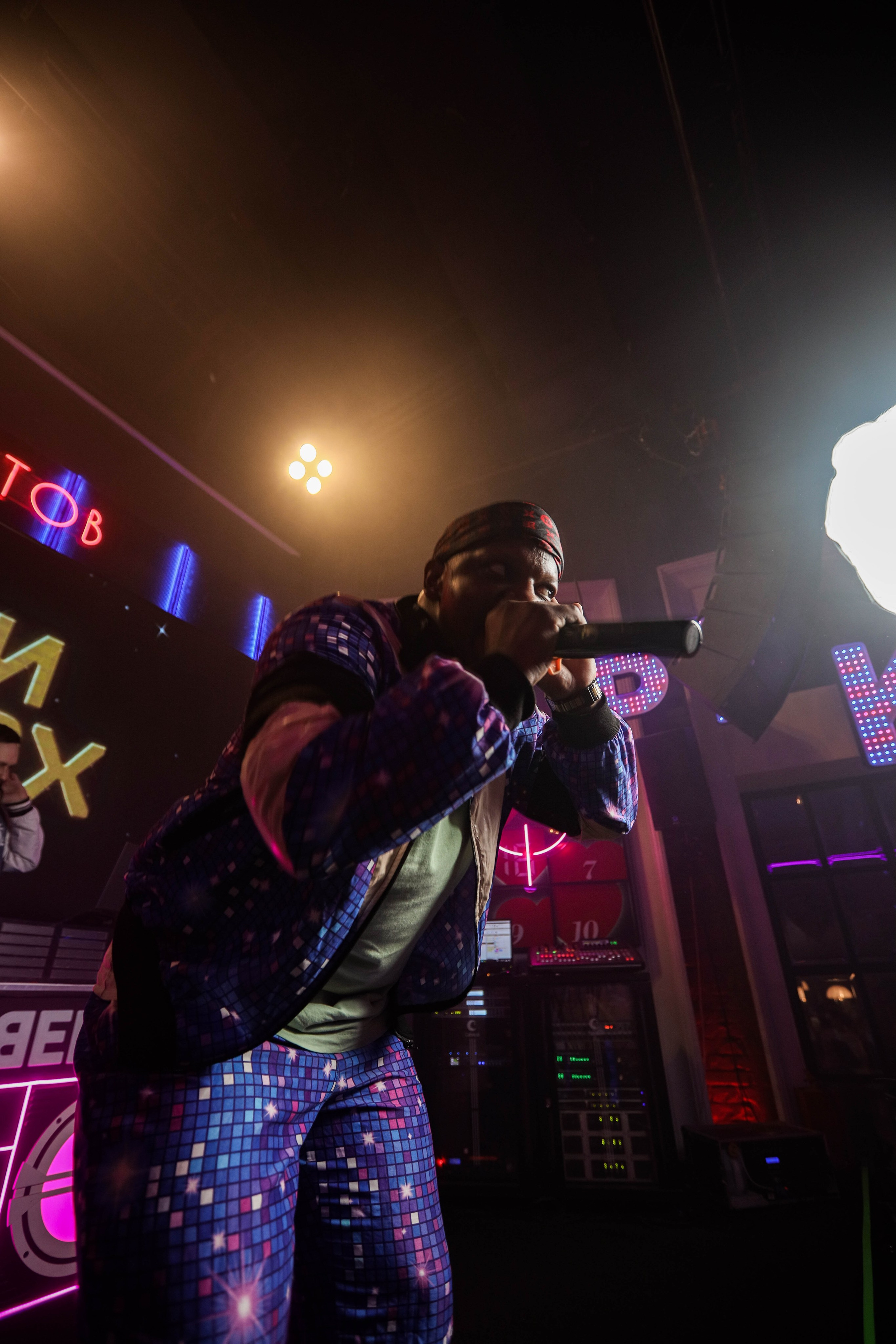 БАР РУКИ ВВЕРХ