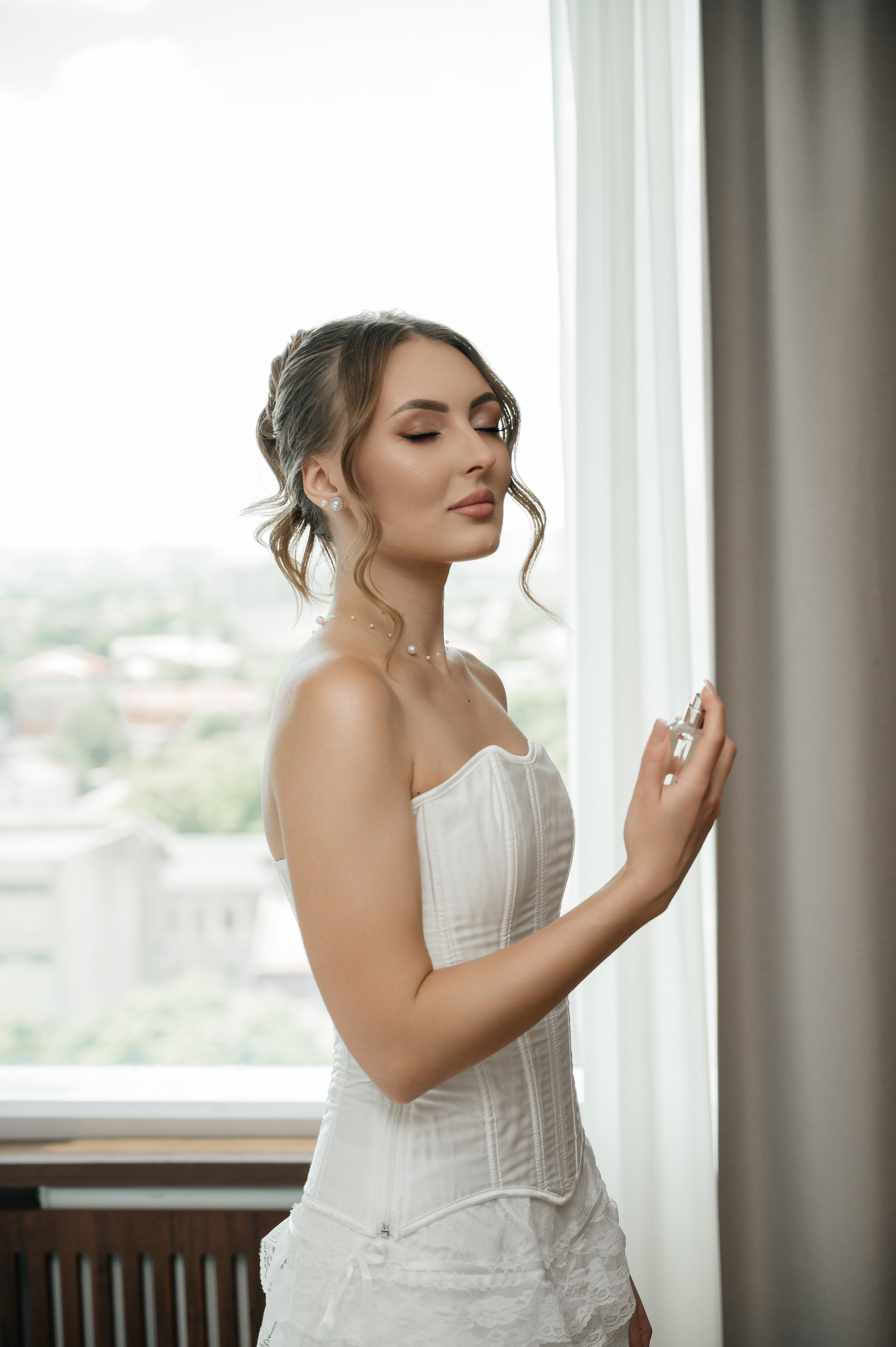 Свадьба (утро в отеле). Свадебный и семейный фотограф в Краснодаре Алина Мельник